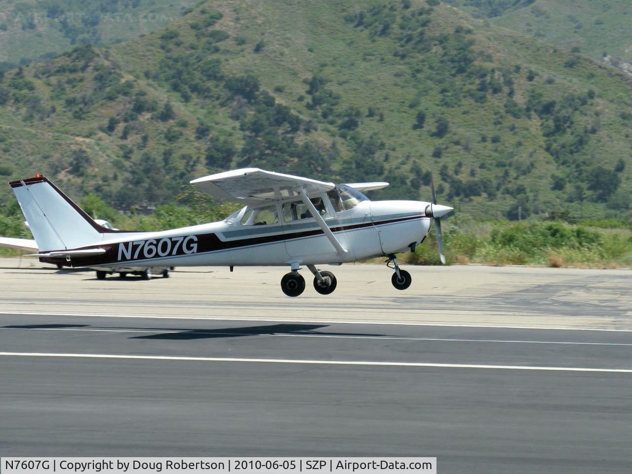 N7607G, 1970 Cessna 172L C/N 17259307, 1970 Cessna 172L, Lycoming O-320-E2D 150 Hp, takeoff Rwy 22