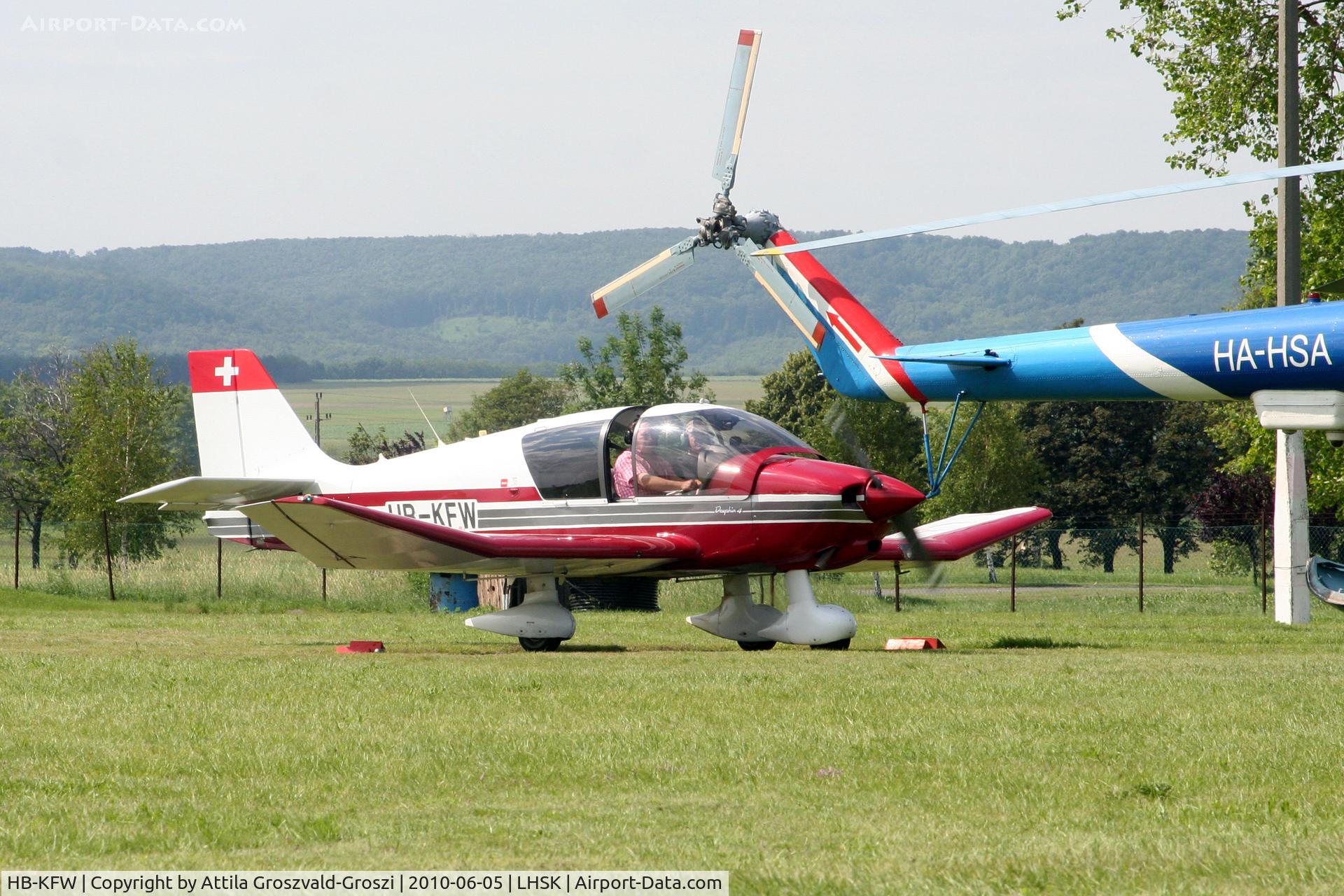 HB-KFW, 2005 Robin DR-400-140B Dauphin 4 Major C/N 2535, Siófok-Kiliti Airport, Hungary.