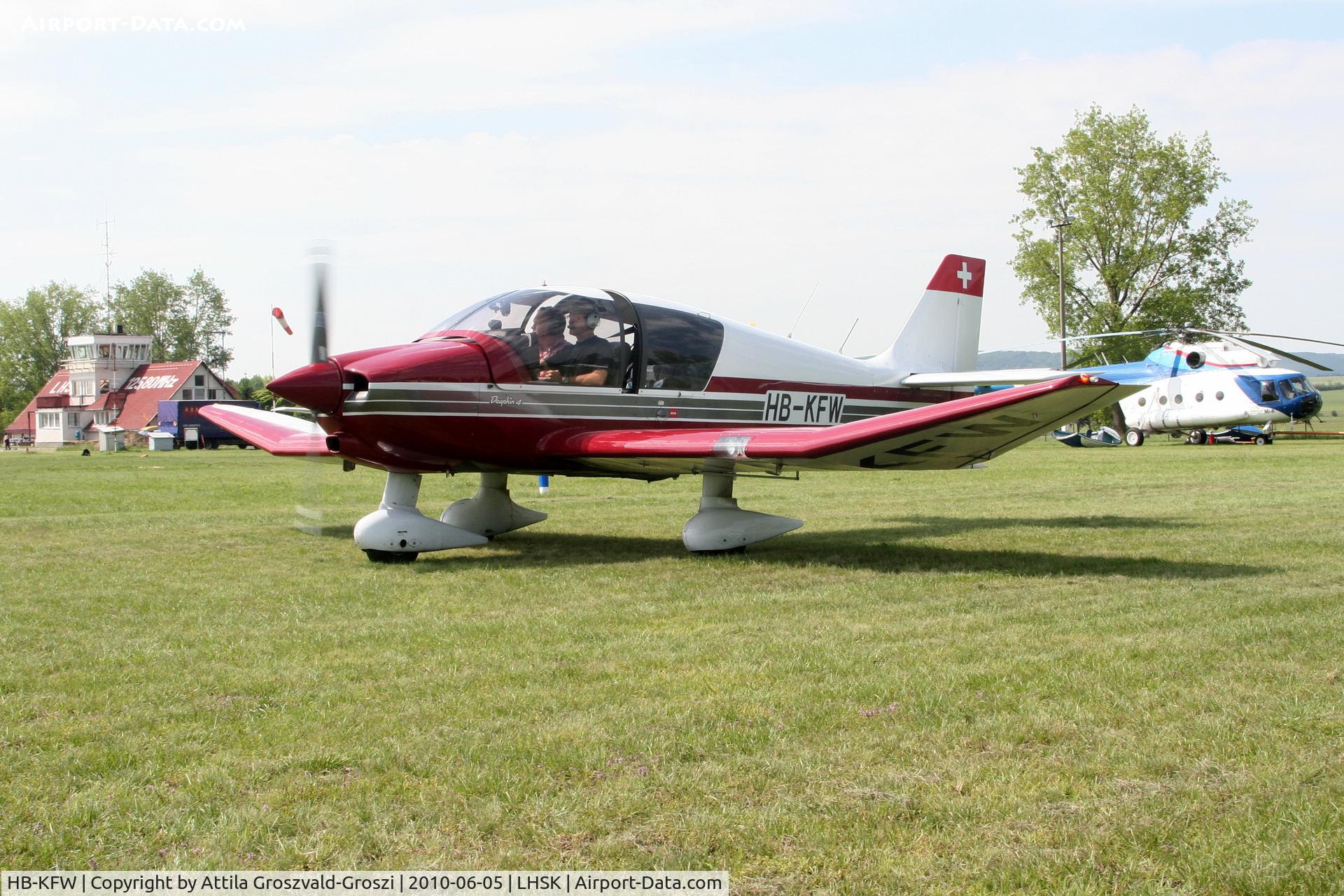 HB-KFW, 2005 Robin DR-400-140B Dauphin 4 Major C/N 2535, Siófok-Kiliti Airport, Hungary.