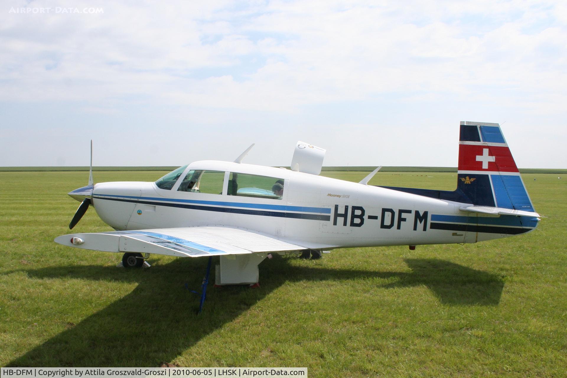 HB-DFM, 1979 Mooney M20J 201 C/N 24-0775, Siófok-Kiliti Airport, Hungary.
