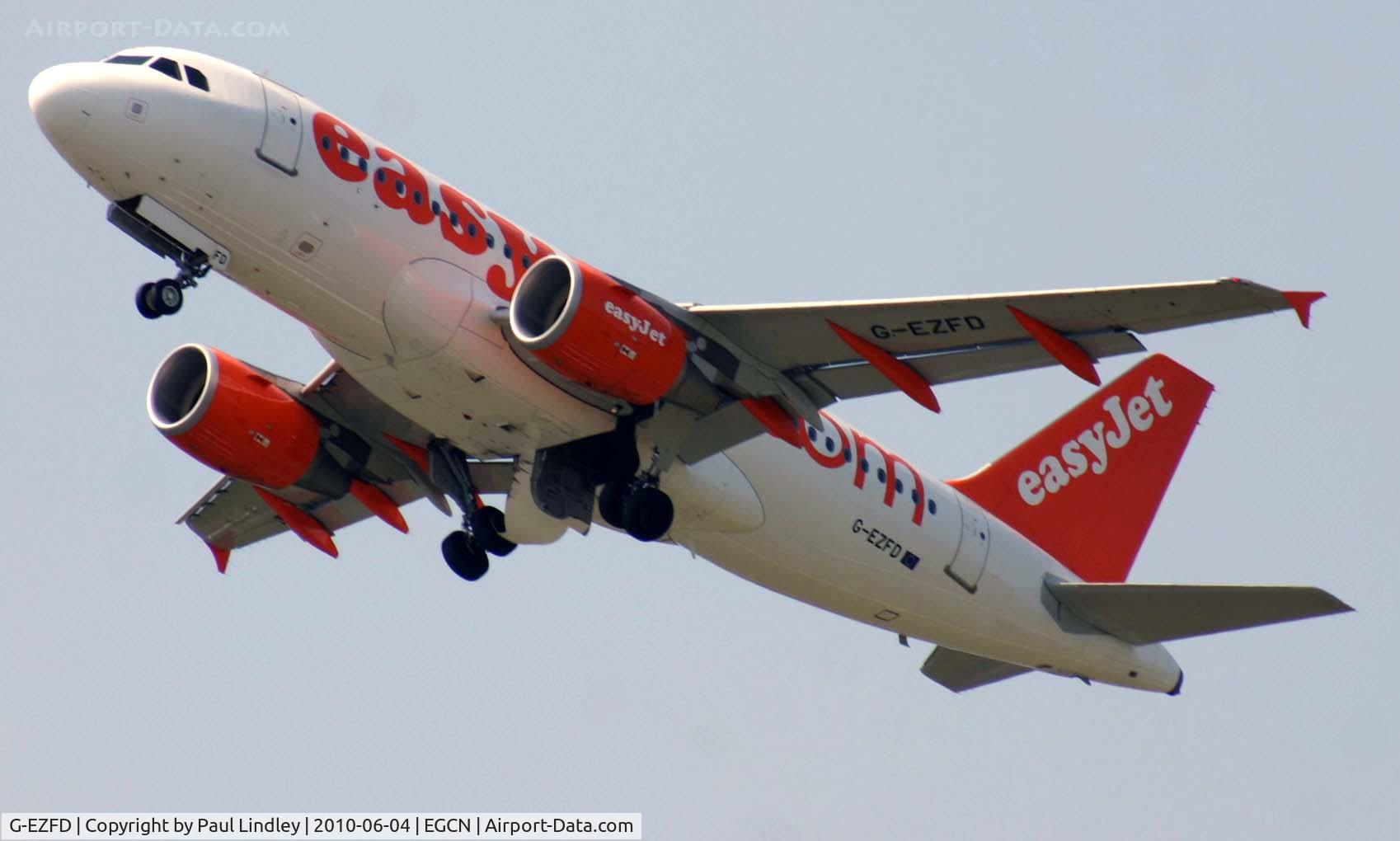G-EZFD, 2009 Airbus A319-111 C/N 3810, circuit training at Doncaster - Sheffield as 'EZY8040'