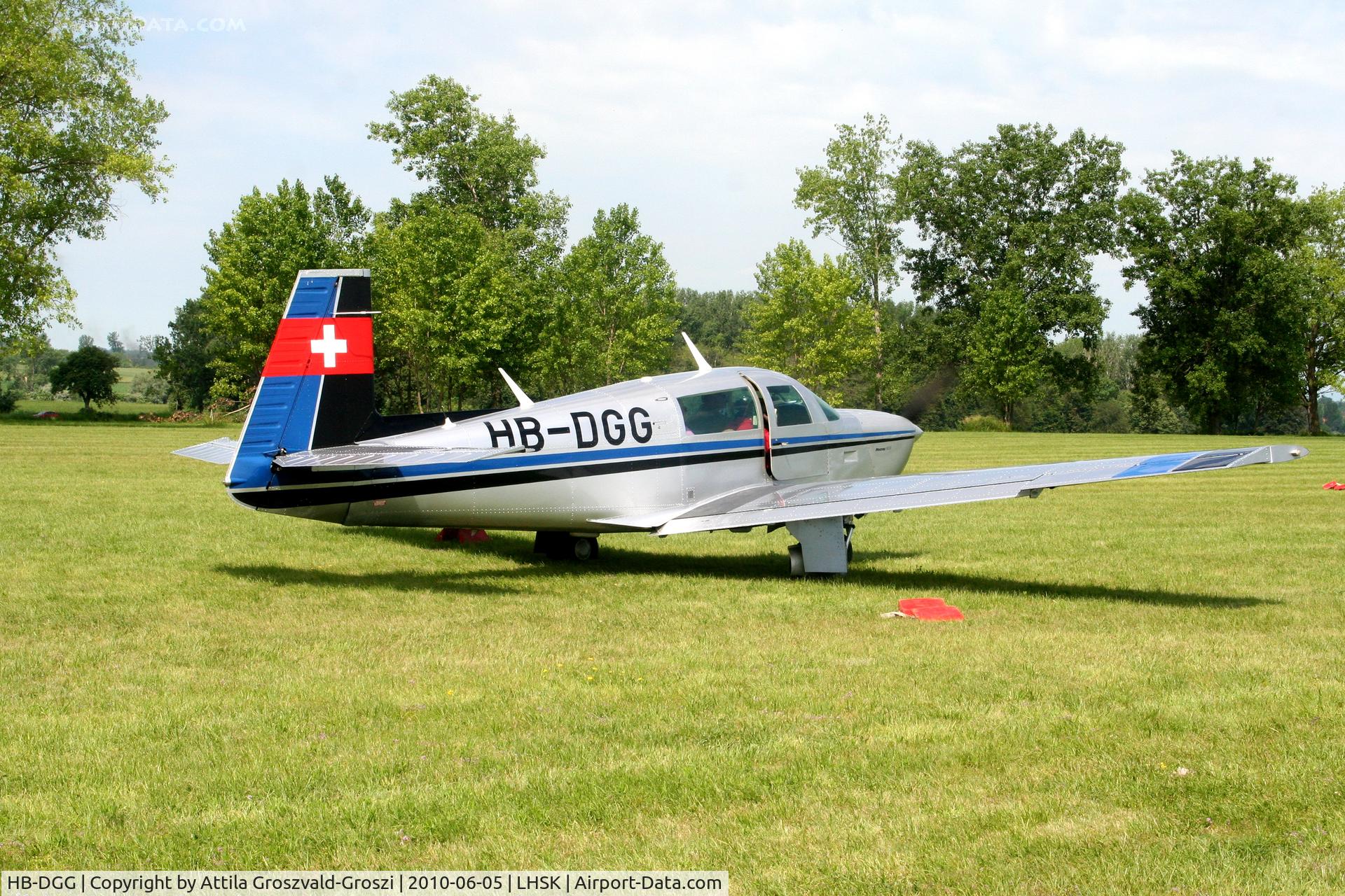 HB-DGG, 1979 Mooney M20J 201 201 C/N 24-0804, Siófok-Kiliti Airport, Hungary.