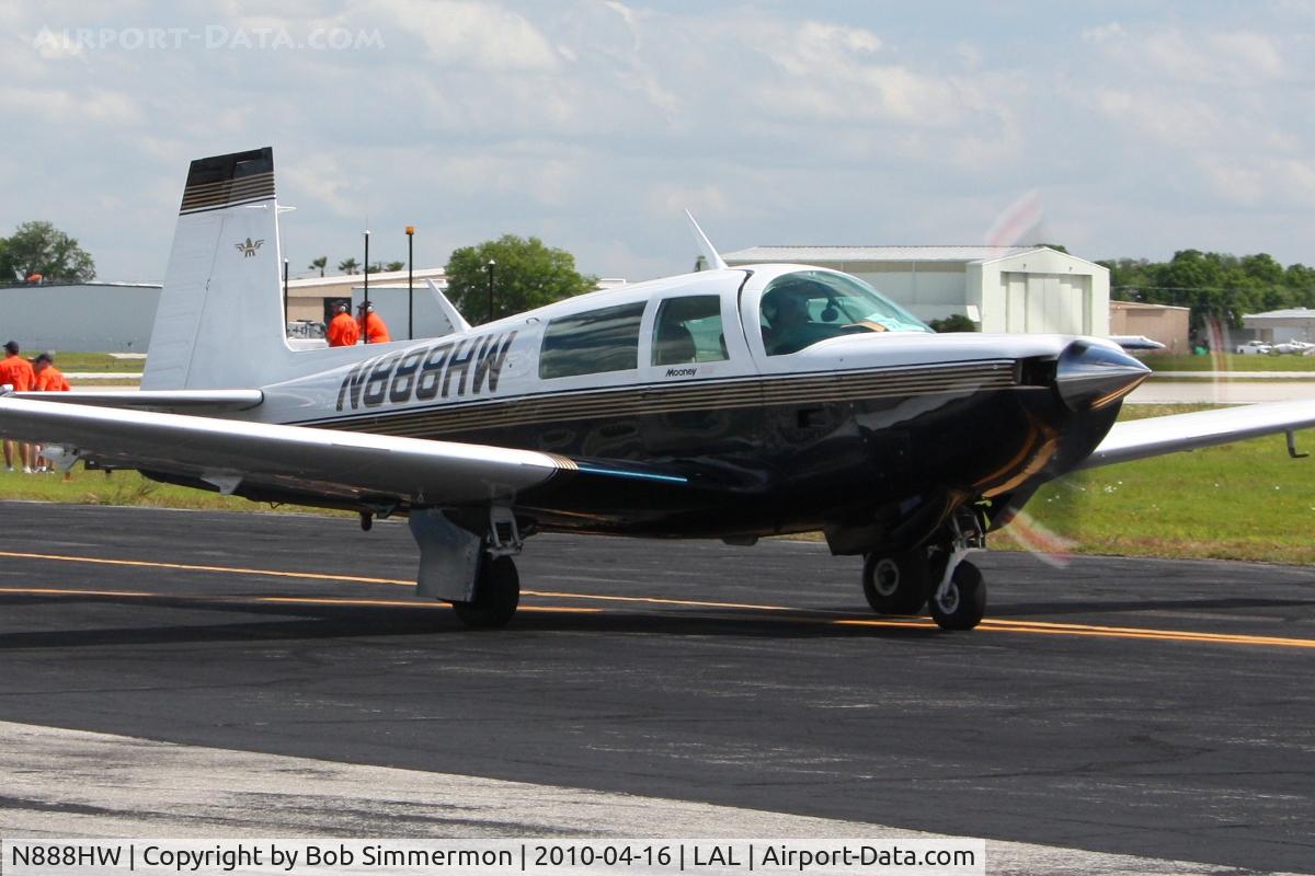 N888HW, 1981 Mooney M20K C/N 25-0590, Sun N Fun 2010