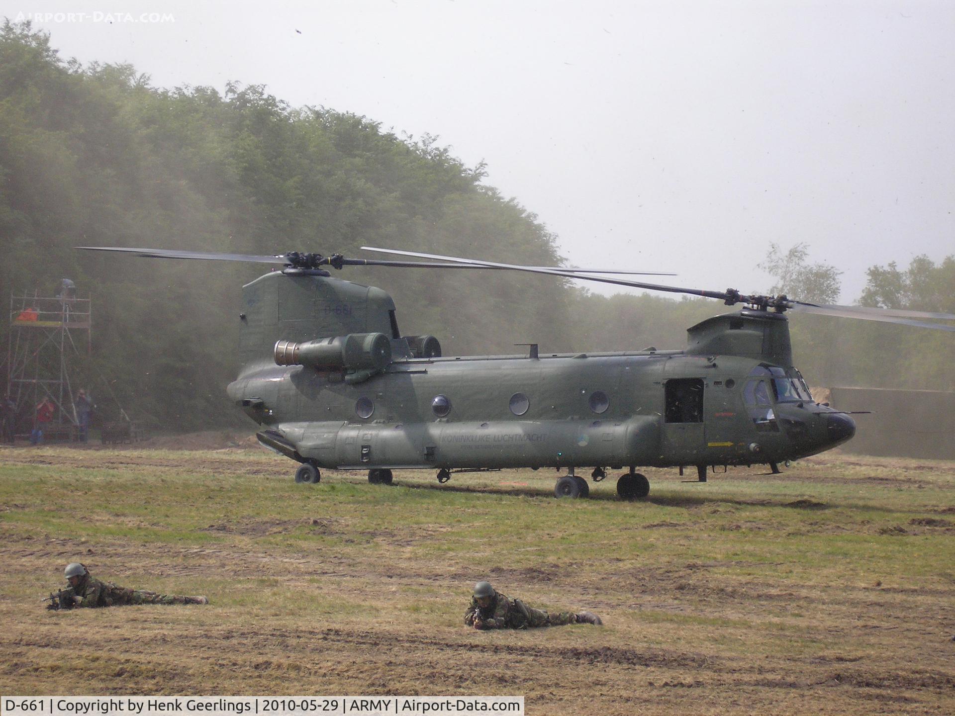 D-661, Boeing CH-47D Chinook C/N M.3661/NL-001, Dutch Army Openday at Havelte Army base.