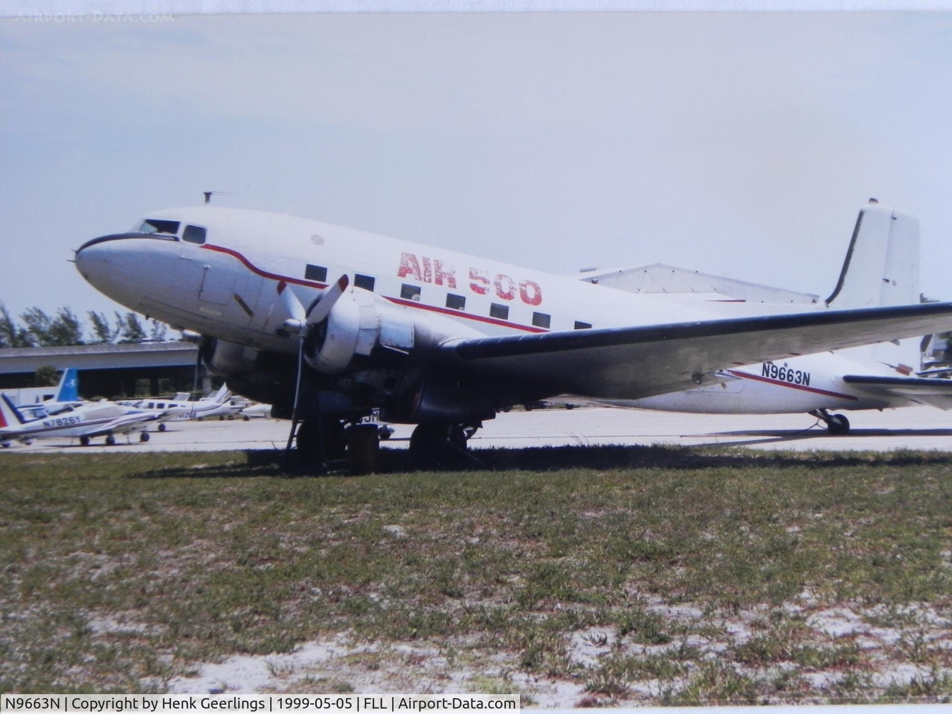 N9663N, 1953 Douglas C-117D C/N 43385, Air 500

Scan from photo taken in May 1999