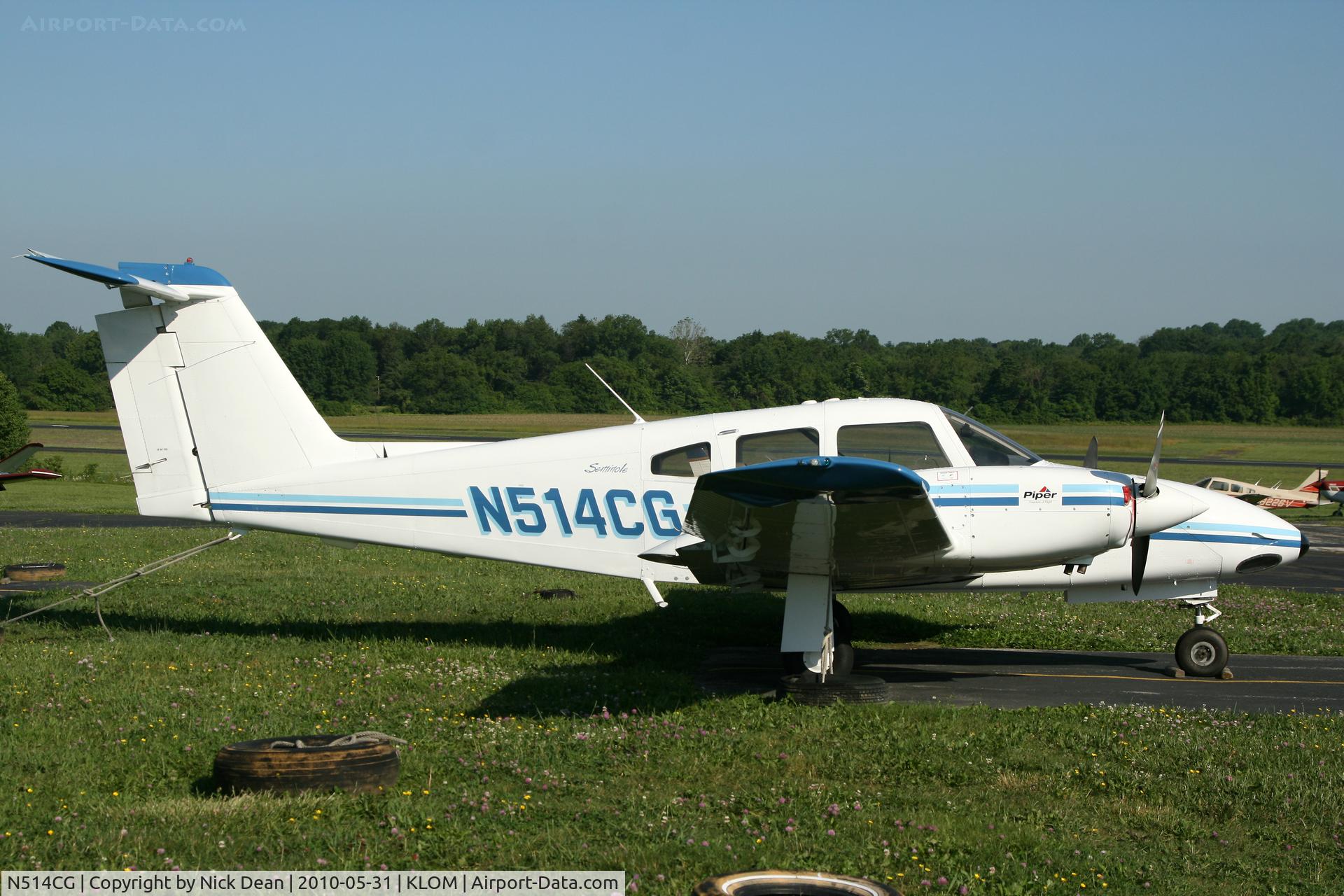 N514CG, 2004 Piper PA-44-180 Seminole C/N 4496187, KLOM