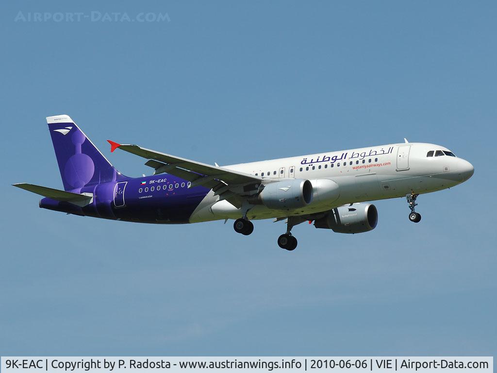 9K-EAC, 2009 Airbus A320-214 C/N 3907, Third visit of Wataniya in VIE and the first one with sunshine ... ;-) Approaching RWY 11