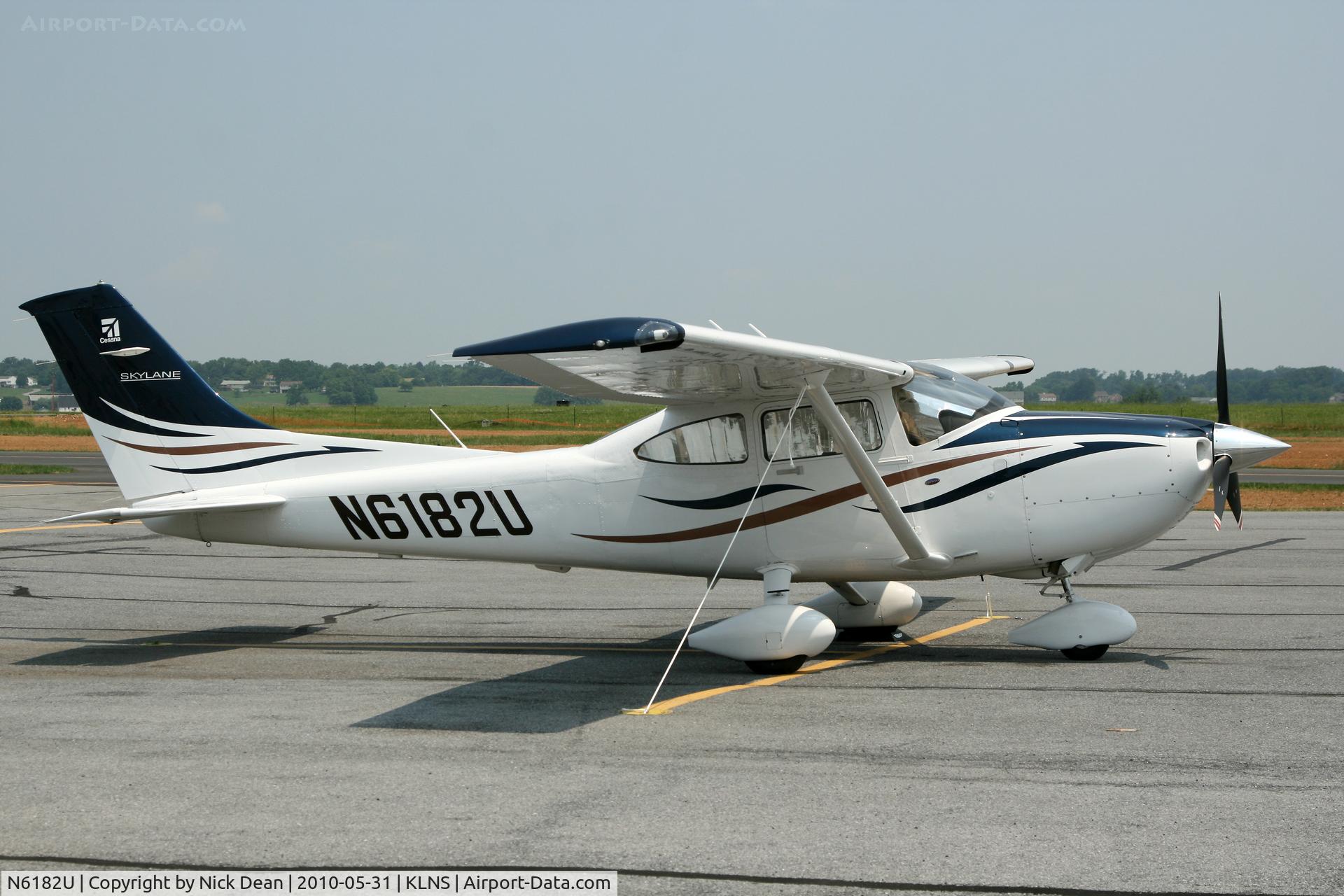 N6182U, 2008 Cessna 182T Skylane C/N 18282080, KLNS