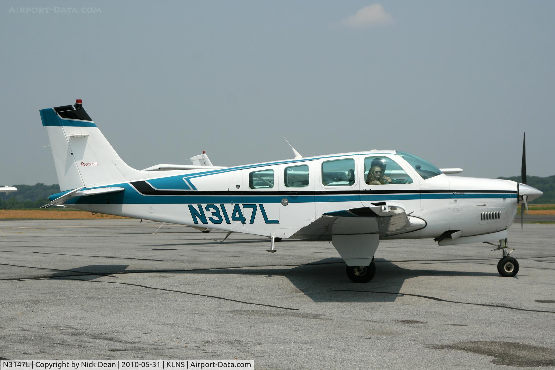 N3147L, 1994 Beech A36 Bonanza 36 C/N E-2882, KLNS