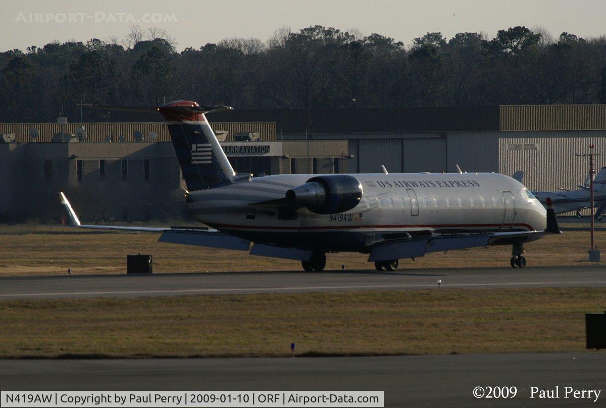 N419AW, 2002 Bombardier CRJ-200LR (CL-600-2B19) C/N 7633, Just landed, and rolling out