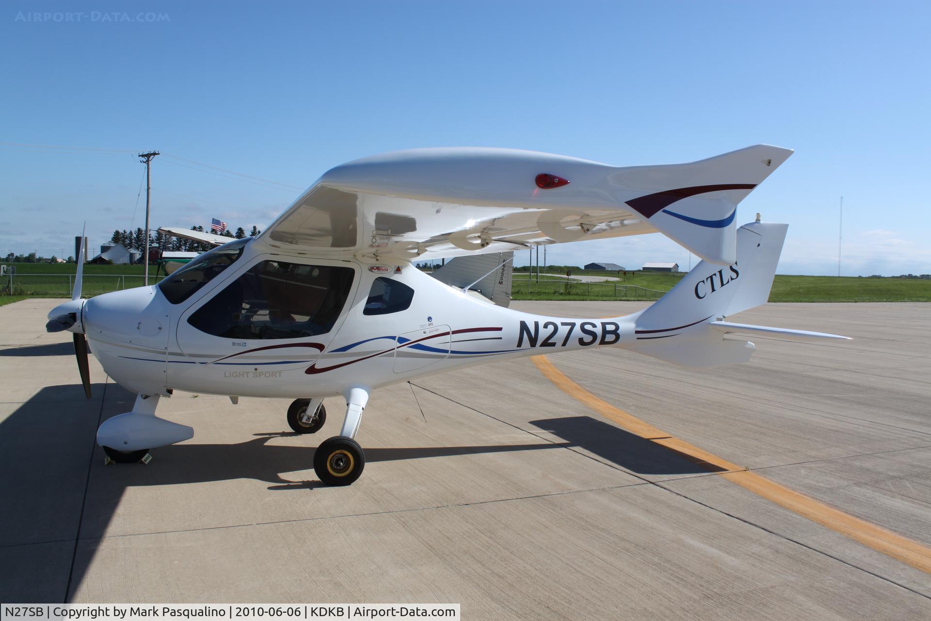 N27SB, Flight Design CTLS C/N F-08-08-24, CTLS