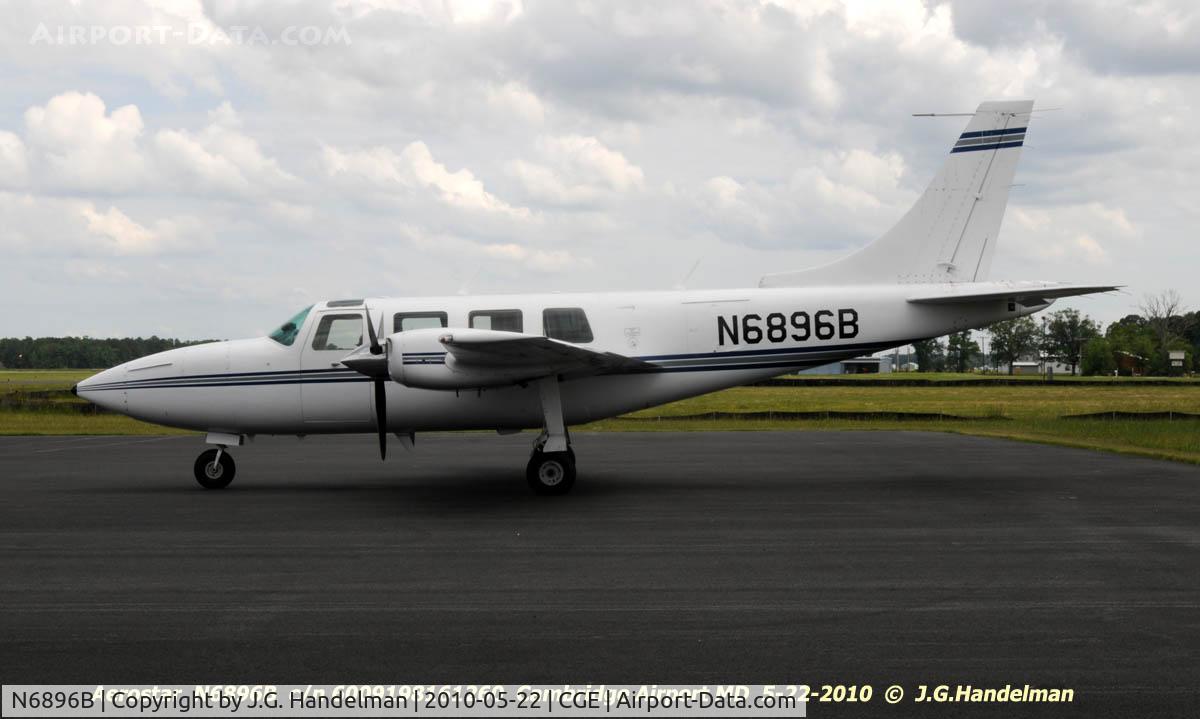 N6896B, 1981 Piper Aerostar 600 C/N 6009198161260, at Cambridge MD Airport