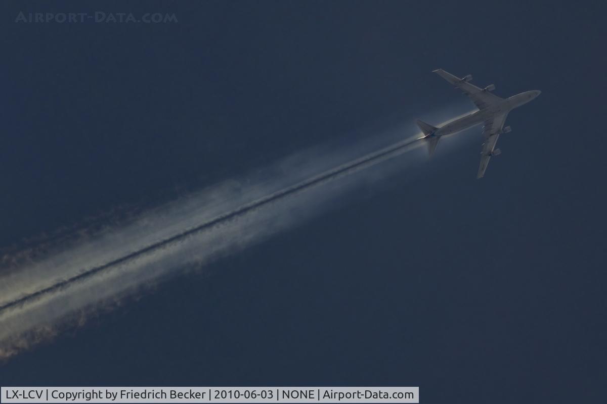 LX-LCV, 1997 Boeing 747-4R7F/SCD C/N 29053, Cargolux freighter cruising high