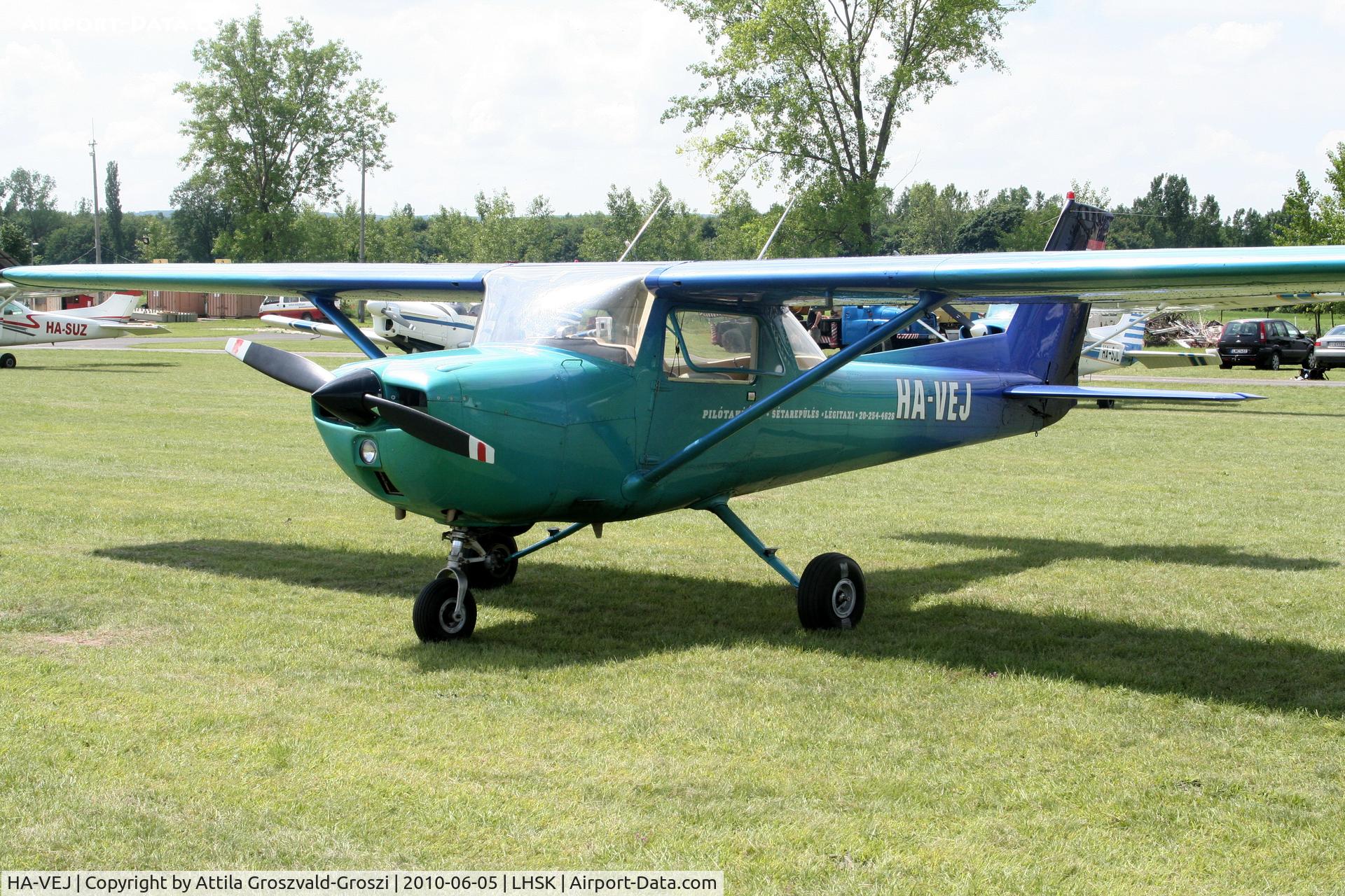 HA-VEJ, 1973 Reims FRA150L Aerobat C/N FRA1500186, Siófok-Kiliti Airport, Hungary.