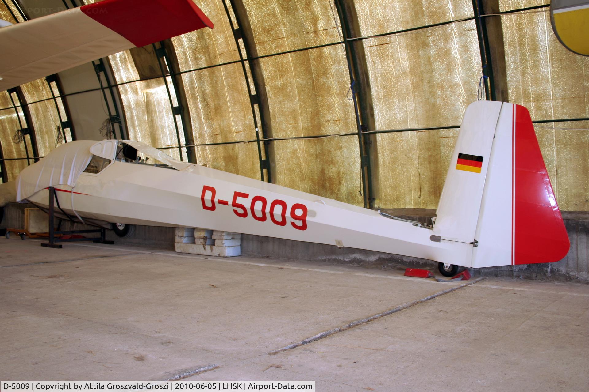 D-5009, 1965 Schleicher Ka-7 Rhonadler C/N 1239, Siófok-Kiliti Airport, Hungary - hangar