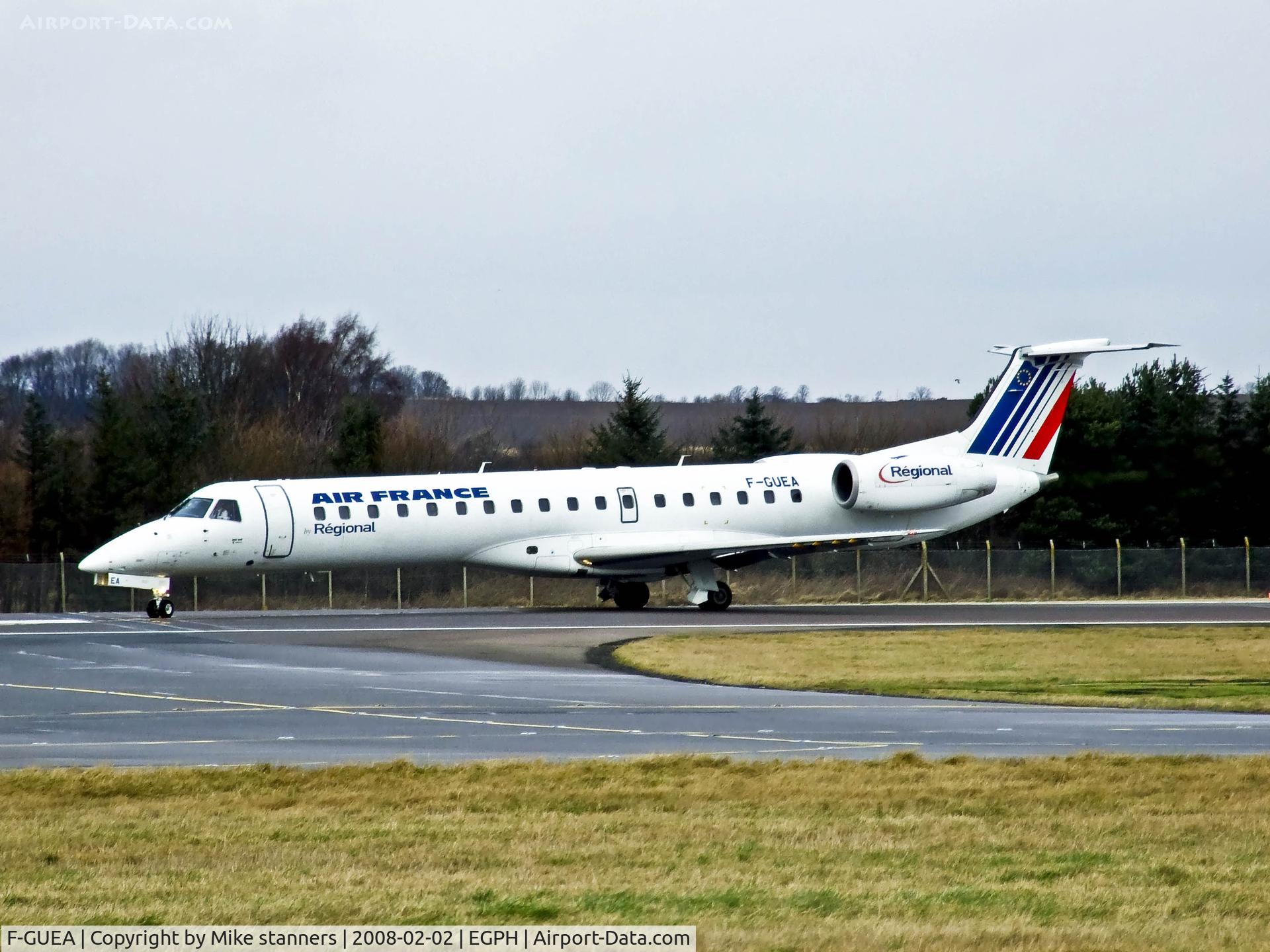 F-GUEA, 2000 Embraer EMB-145MP (ERJ-145MP) C/N 145342, Regional/air france ERJ-145MP Arrives on runway 24 with french rugby fans