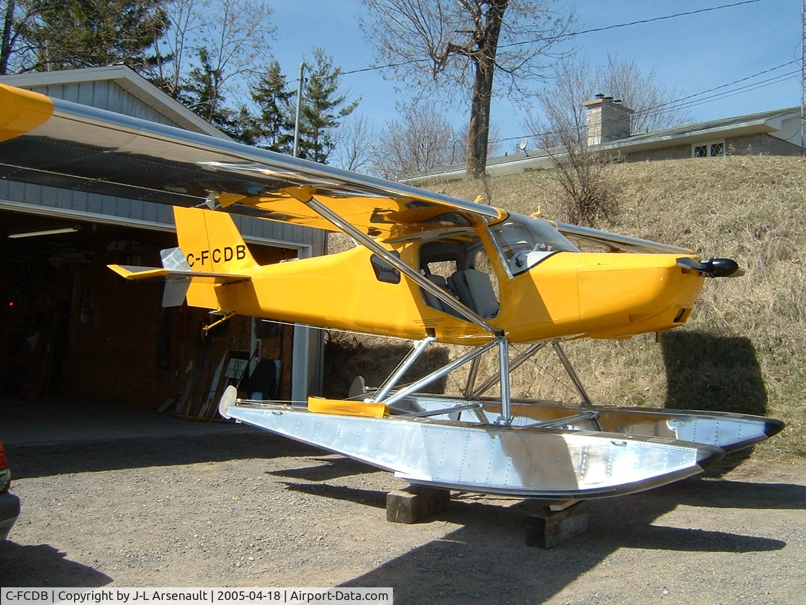 C-FCDB, 2005 Ultravia Pelican Sport 600 C/N 808, Pélican 600 on J L Aéro 1340 floats
