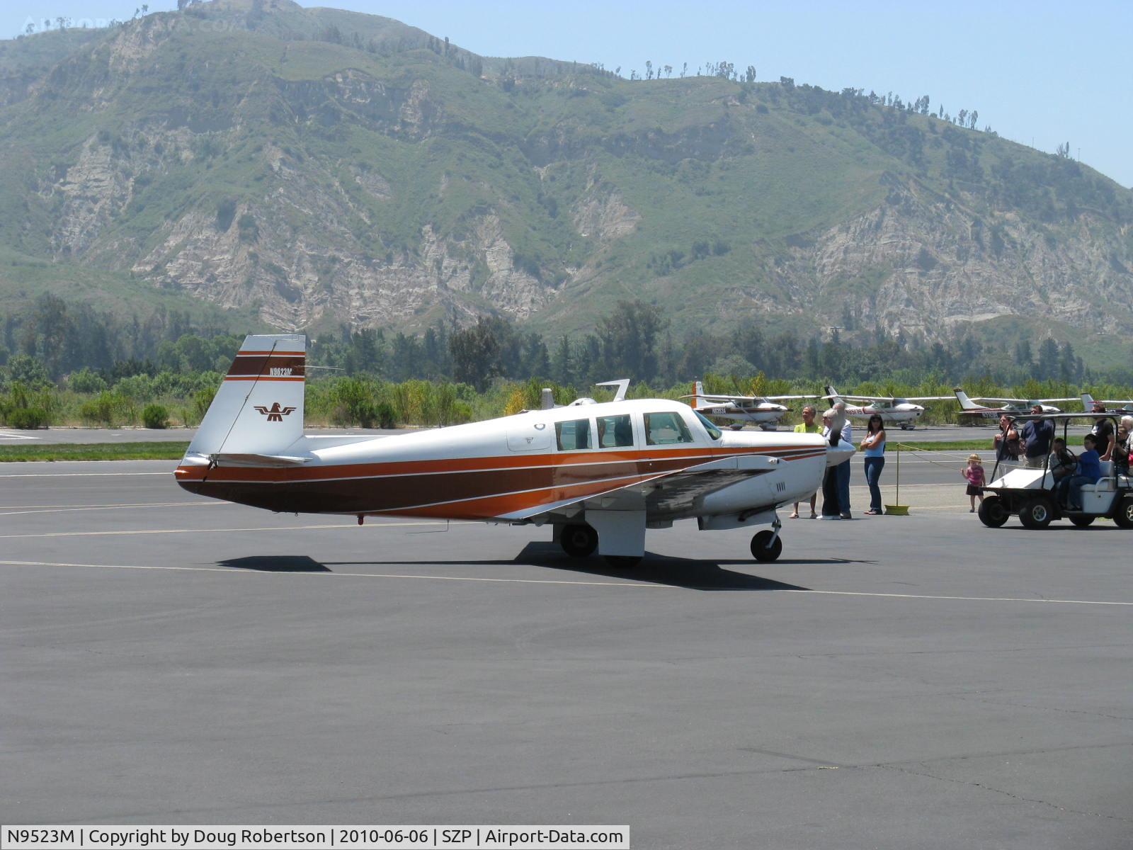N9523M, 1966 Mooney M20F Executive C/N 670100, 1966 Mooney M20F EXECUTIVE, Lycoming IO-360-A1A 200 Hp, taxi to refueling