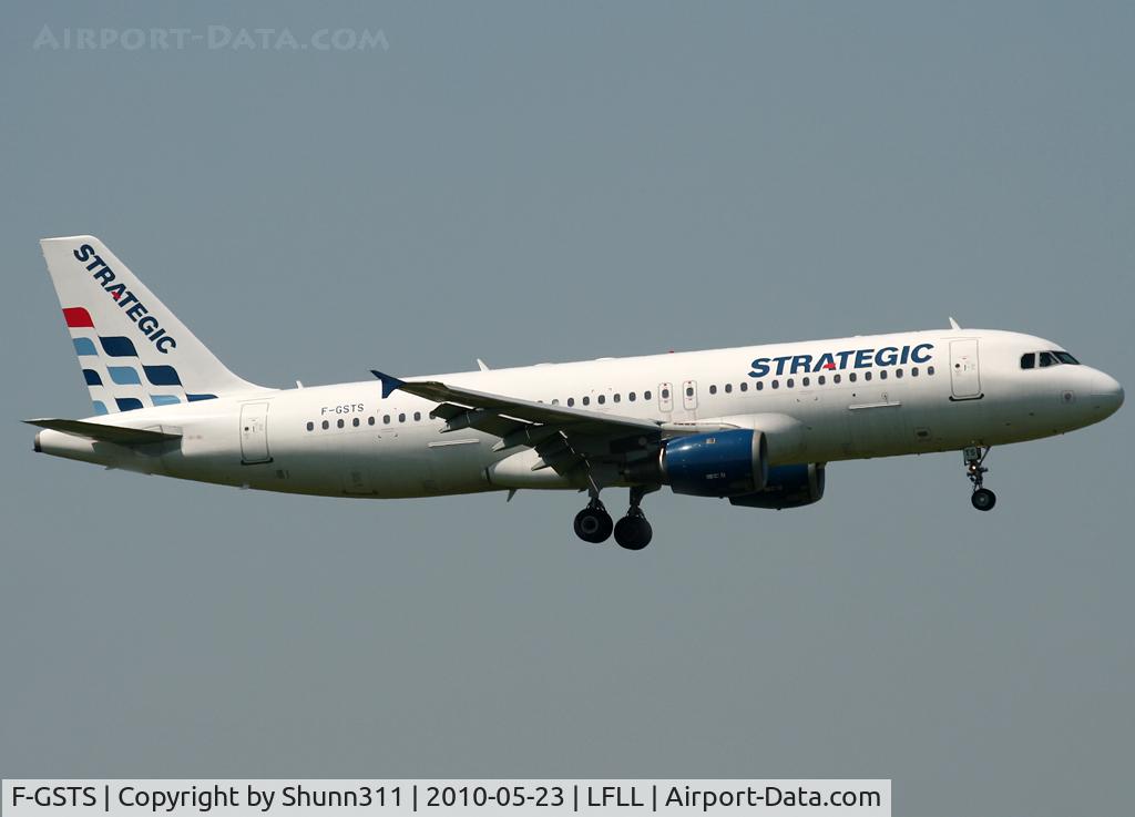 F-GSTS, 1993 Airbus A320-212 C/N 420, Landing rwy 36L