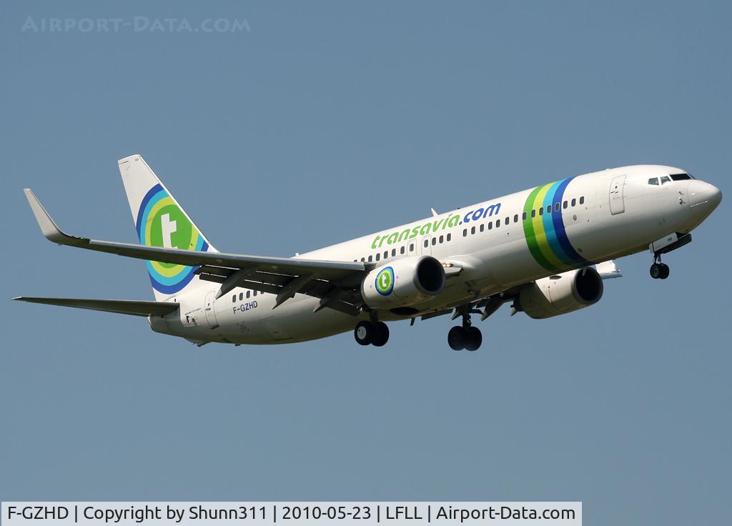 F-GZHD, 2008 Boeing 737-8K2 C/N 29650, Landing rwy 36R