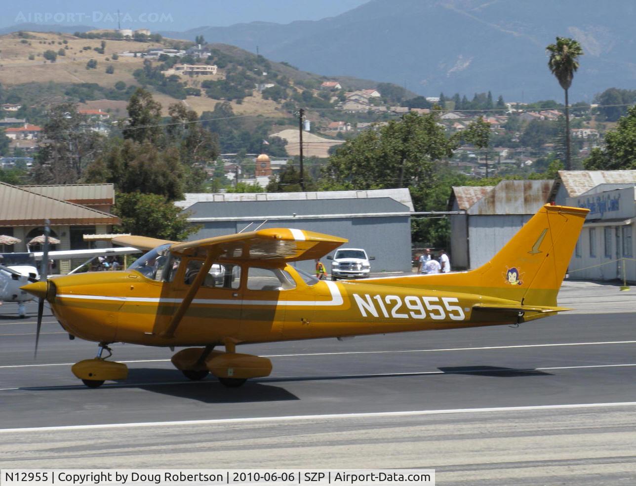 N12955, 1973 Cessna 172M C/N 17262400, 1973 Cessna 172M, Lycoming O-320-E2A 150 Hp, takeoff roll Rwy 22