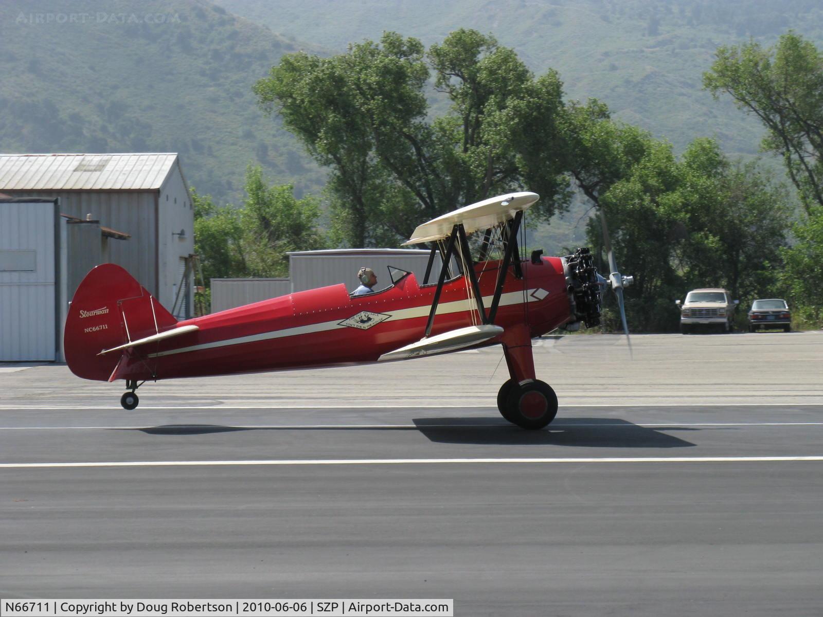 N66711, 1941 Boeing IB75A C/N 75-1675, 1941 Boeing Stearman IB75A, Jacobs R-755B2 275 Hp, takeoff roll Rwy 22