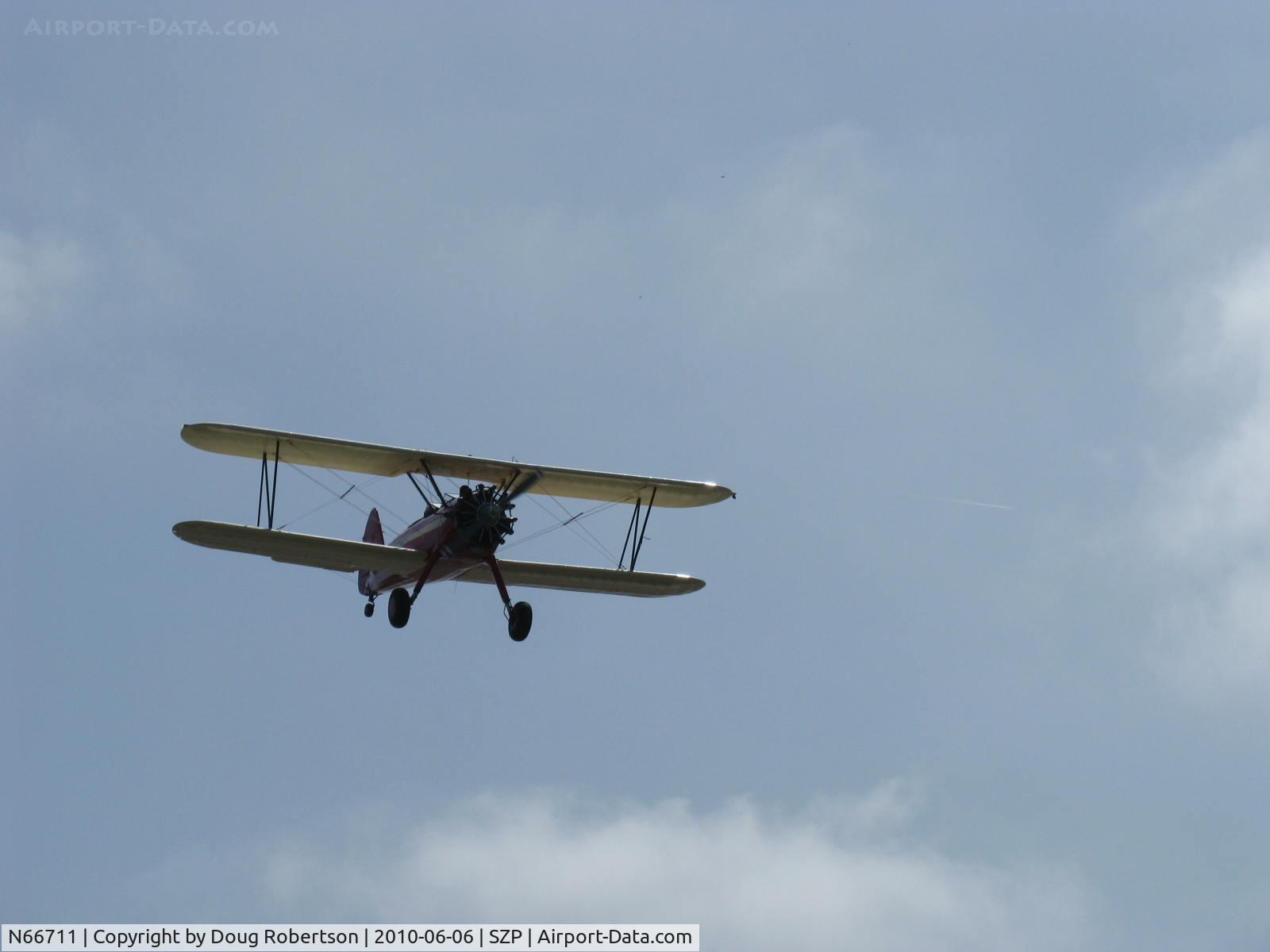 N66711, 1941 Boeing IB75A C/N 75-1675, 1941 Boeing Stearman IB75A, Jacobs r-755B2 275 Hp, on final Rwy 22