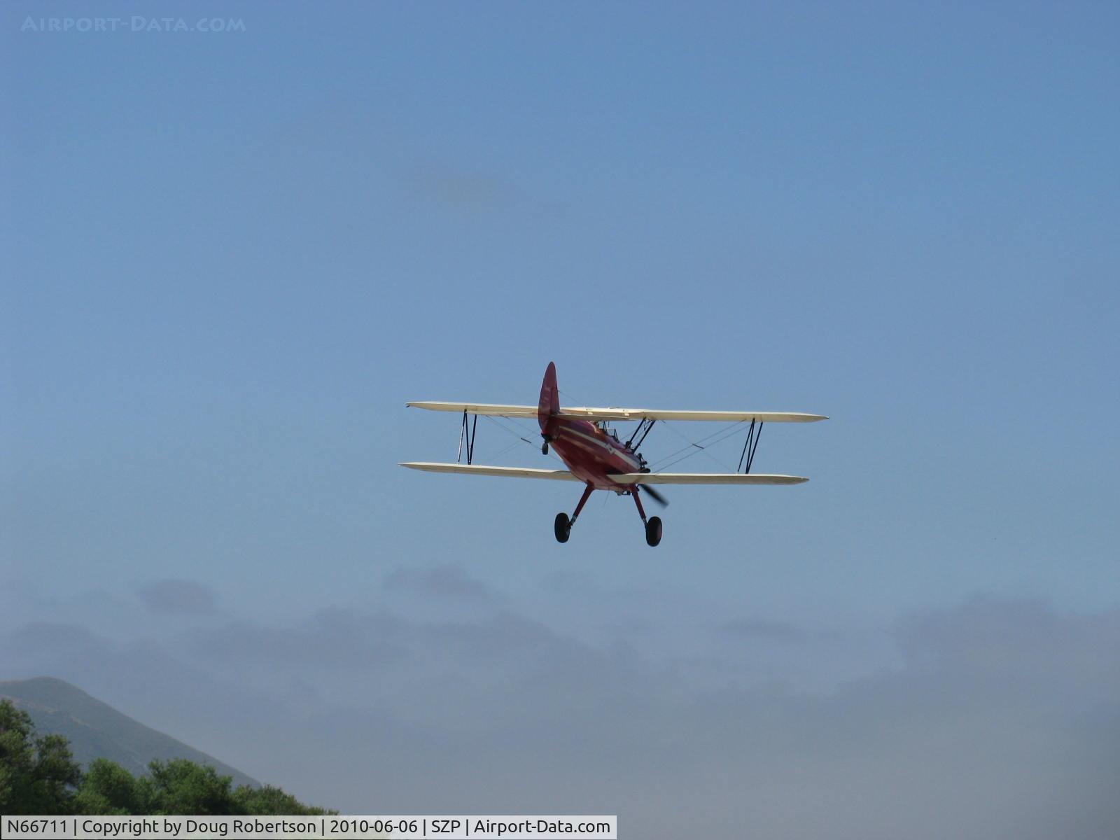 N66711, 1941 Boeing IB75A C/N 75-1675, 1941 Boeing Stearman IB75A, Jacobs R-755B2 275 Hp, on final Rwy 22