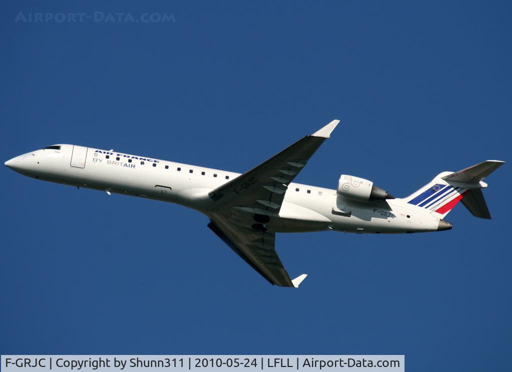 F-GRJC, 1995 Canadair CRJ-100PF (CL-600-2B19) C/N 7085, Taking off rwy 18R