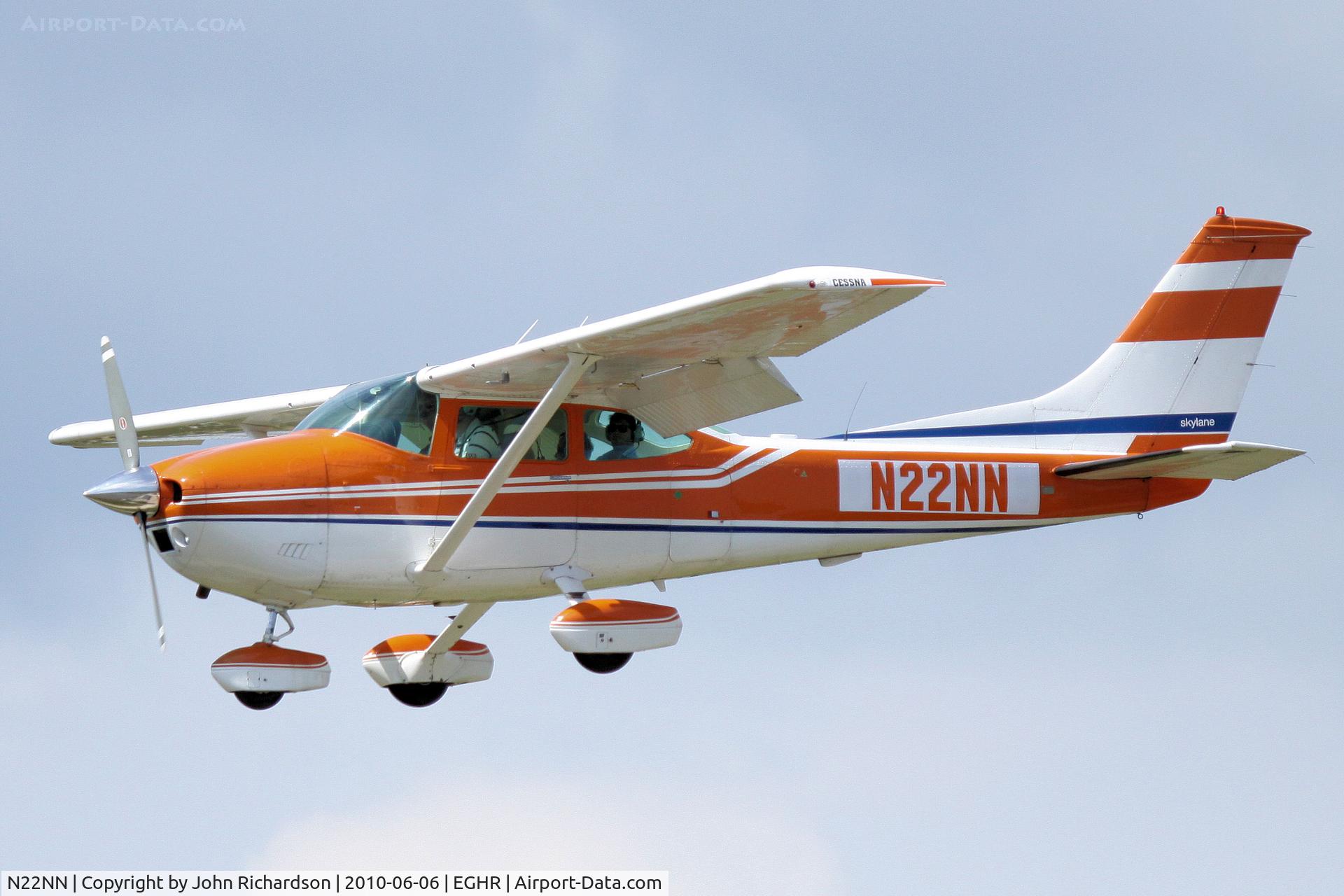 N22NN, 1975 Cessna 182P Skylane C/N 18263497, Late Finals