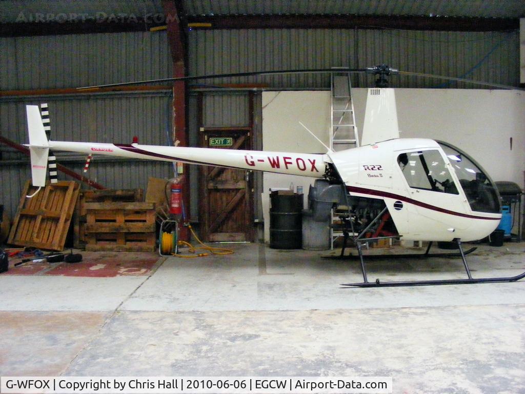 G-WFOX, 1998 Robinson R22 Beta C/N 2826, privately owned