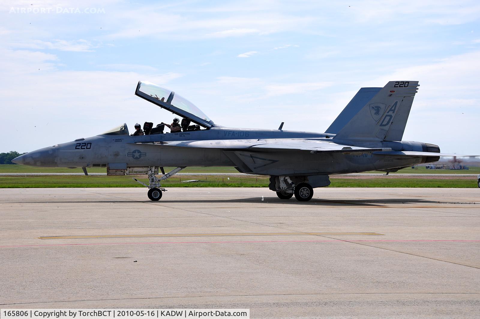 165806, Boeing F/A-18F Super Hornet C/N 1543/F032, VFA-106 