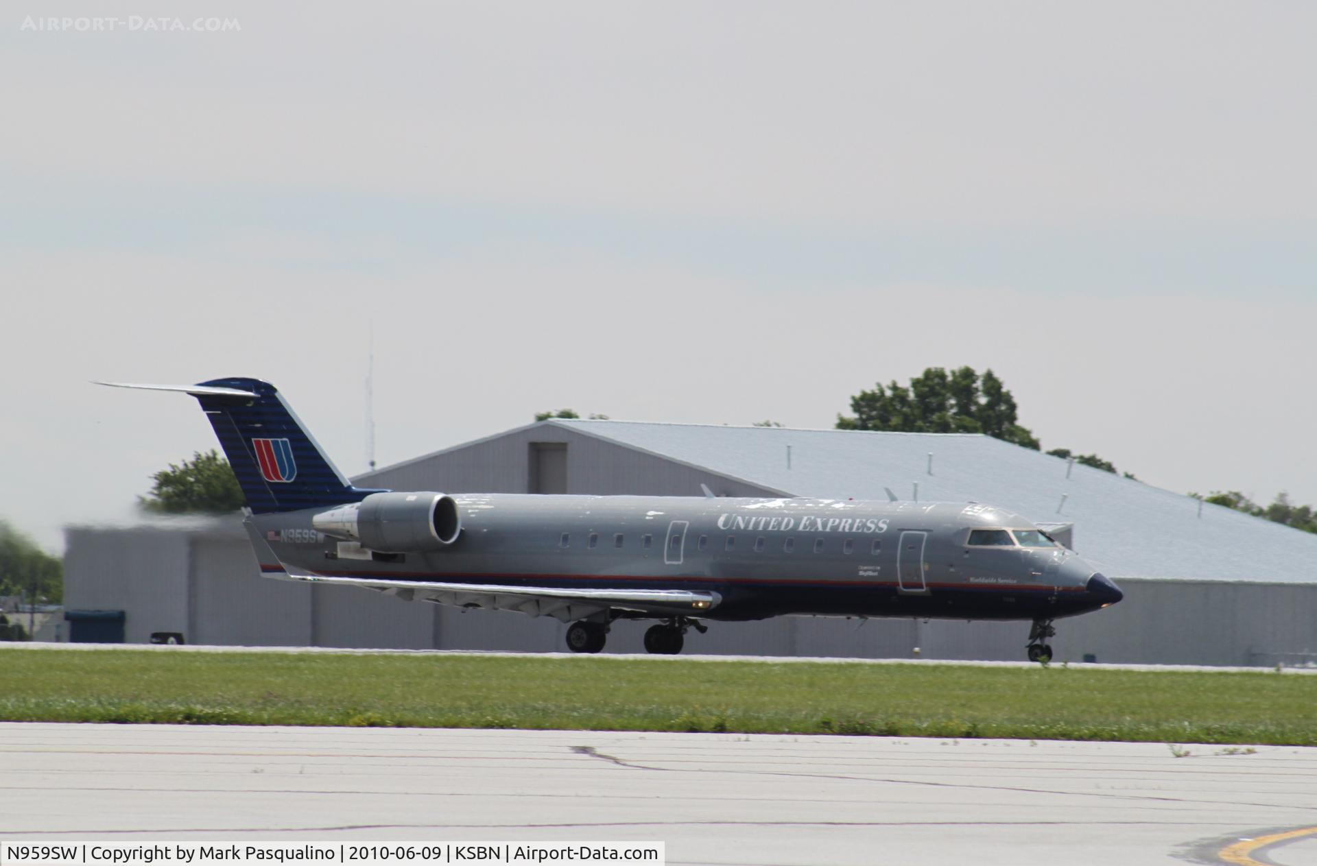 N959SW, 2003 Canadair CL-600-2B19 Regional Jet CRJ-200LR C/N 7840, CL-600-2B19