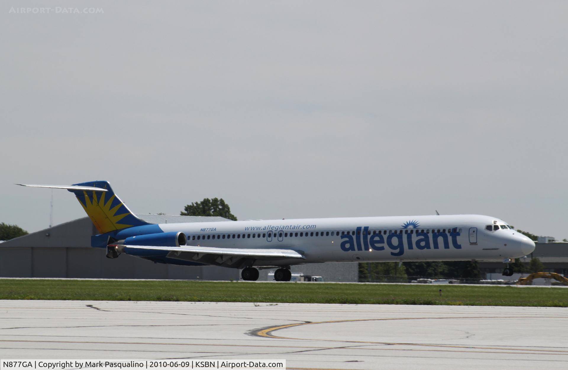N877GA, 1994 McDonnell Douglas MD-83 (DC-9-83) C/N 53467, MD-83
