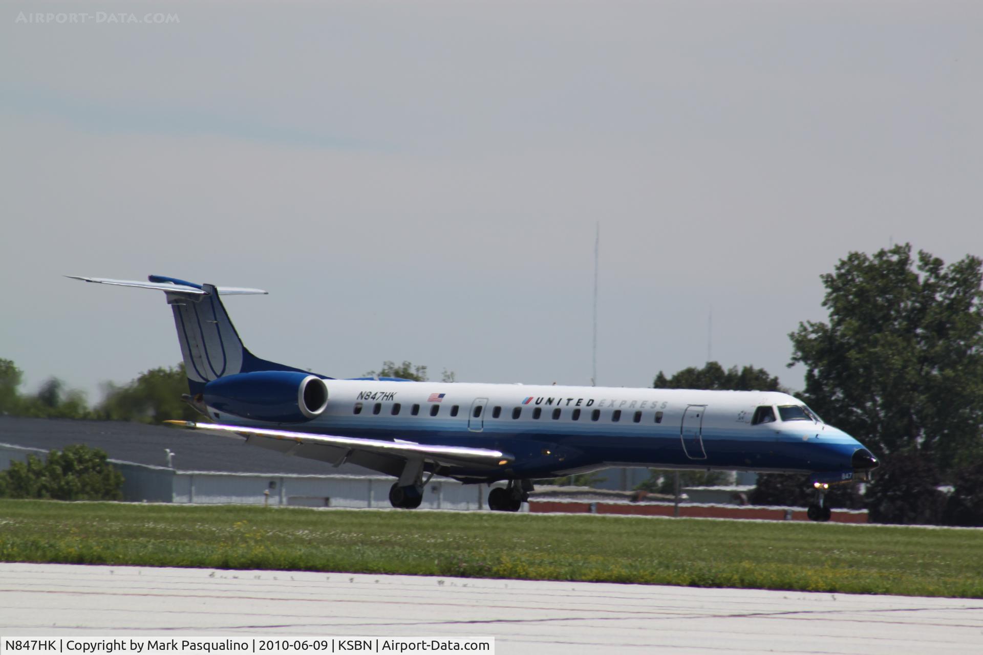 N847HK, 2004 Embraer ERJ-145LR (EMB-145LR) C/N 14500857, EMB-145LR
