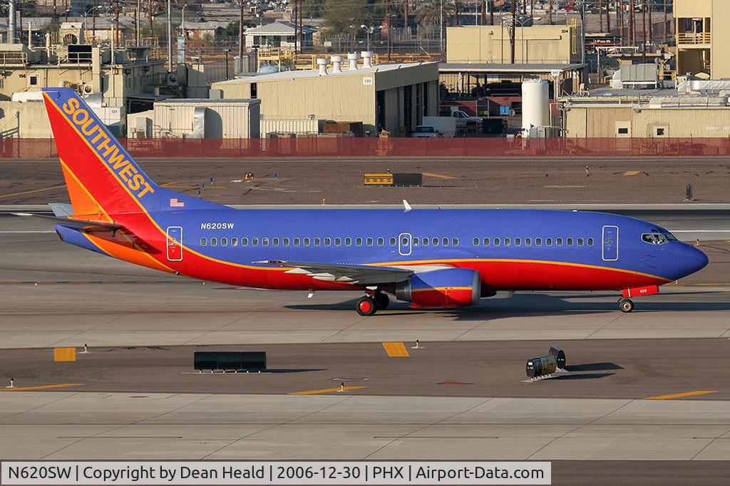 N620SW, 1996 Boeing 737-3H4 C/N 28036, Southwest Airlines N620SW (FLT SWA812) taxiing to the gate after arrival from St. Louis Int'l (KSTL).