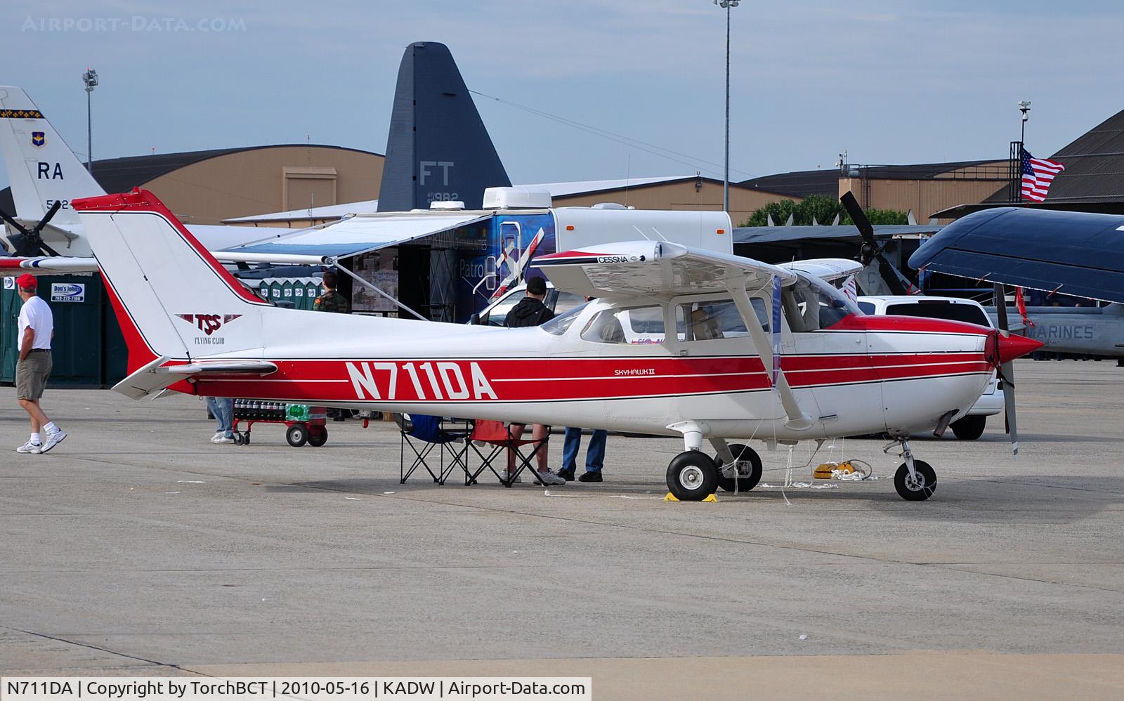 N711DA, 1976 Cessna 172N C/N 17268365, Skyhawk of TSS Flying Club on the ramp at Andrews AFB.