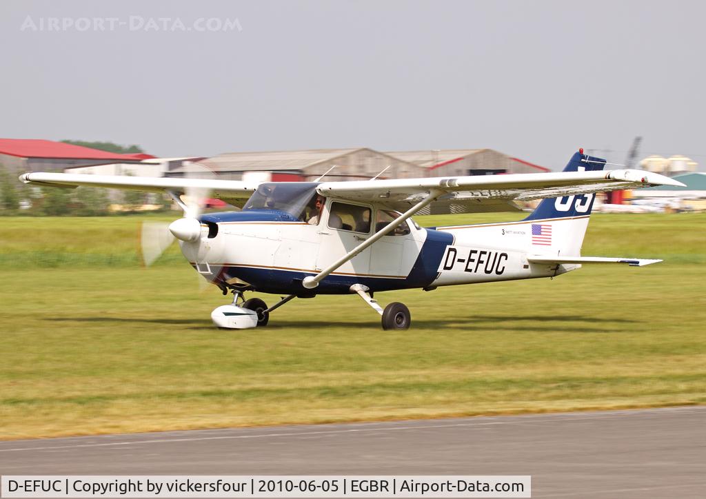D-EFUC, Cessna 172S C/N 172S-8003, Privately operated Cessna 172S (c/n 172S-8003). Breighton.