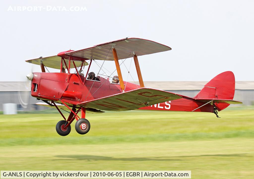 G-ANLS, 1944 De Havilland DH-82A Tiger Moth II C/N 85862, Privately operated. Breighton.