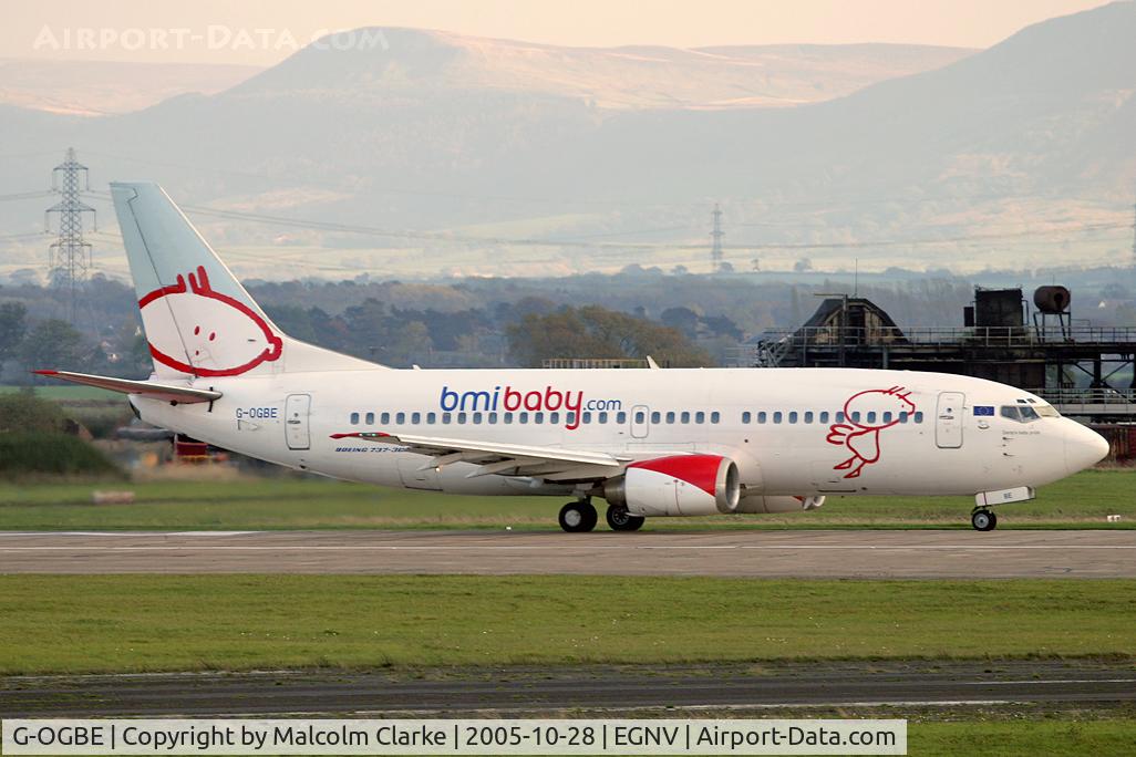 G-OGBE, 1995 Boeing 737-3L9 C/N 27834, Boeing 737 3L9 takes off on 23 at Durham Tees Valley Airport in 2005.