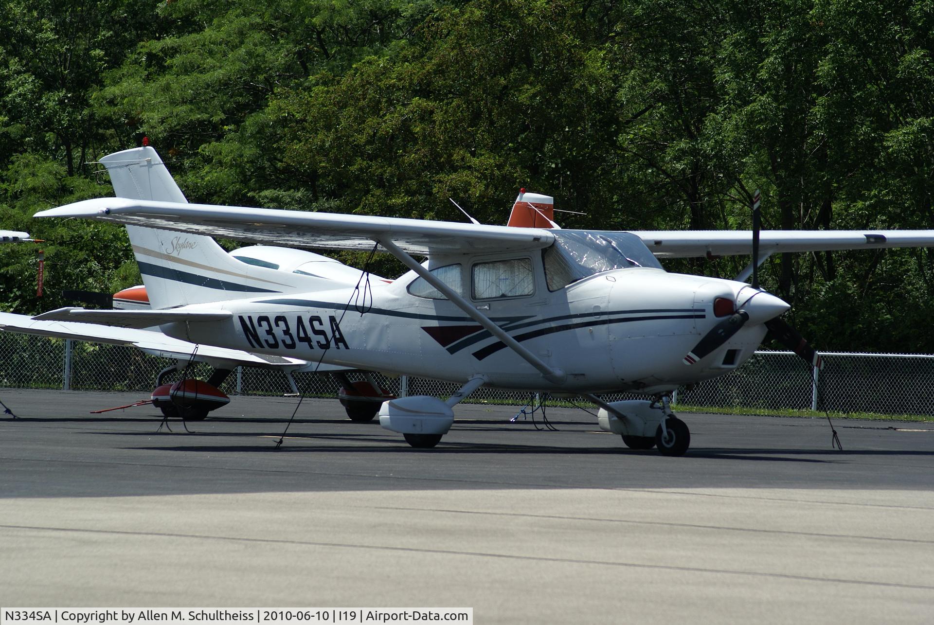 N334SA, 1998 Cessna 182S Skylane C/N 18280393, 1998 Cessna 182S