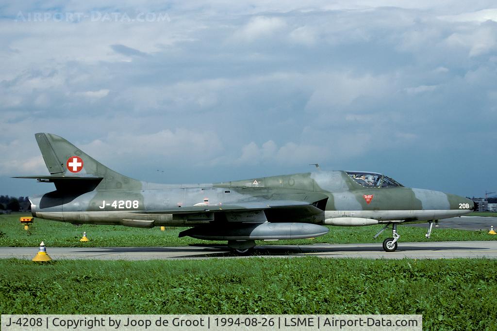 J-4208, 1954 Hawker Hunter T.68 C/N HABL-003215&41H-680368, J-4208 was sold in 1994 as G-HVIP and is now operated by Apache Aviation as C-FUKW.