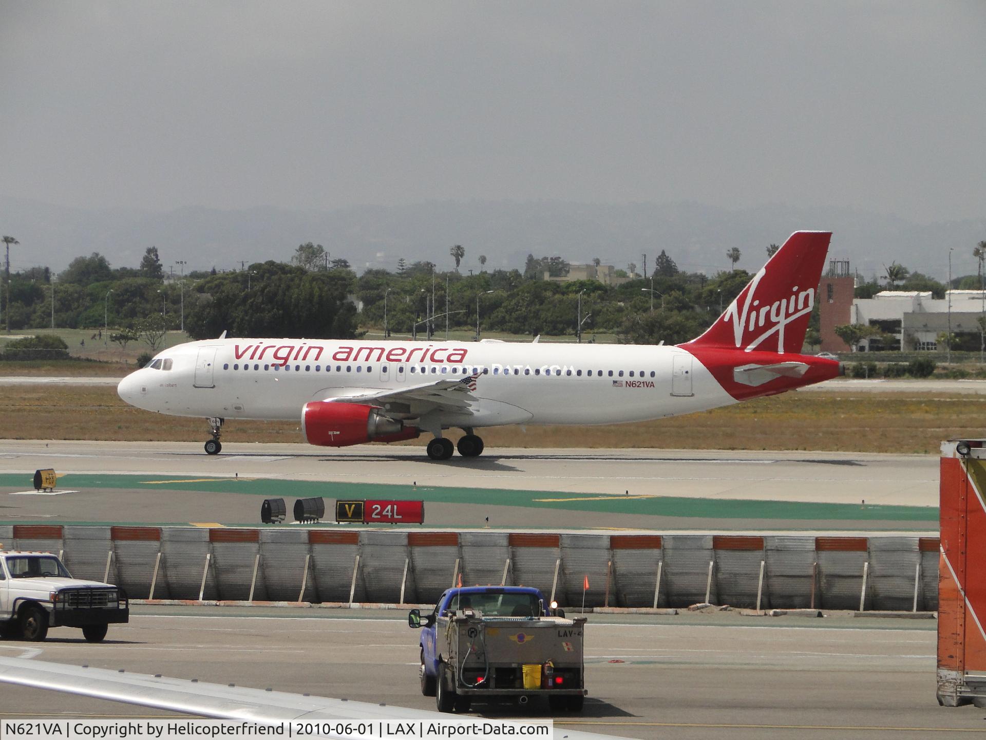 N621VA, 2005 Airbus A320-214 C/N 2616, Starting take off roll