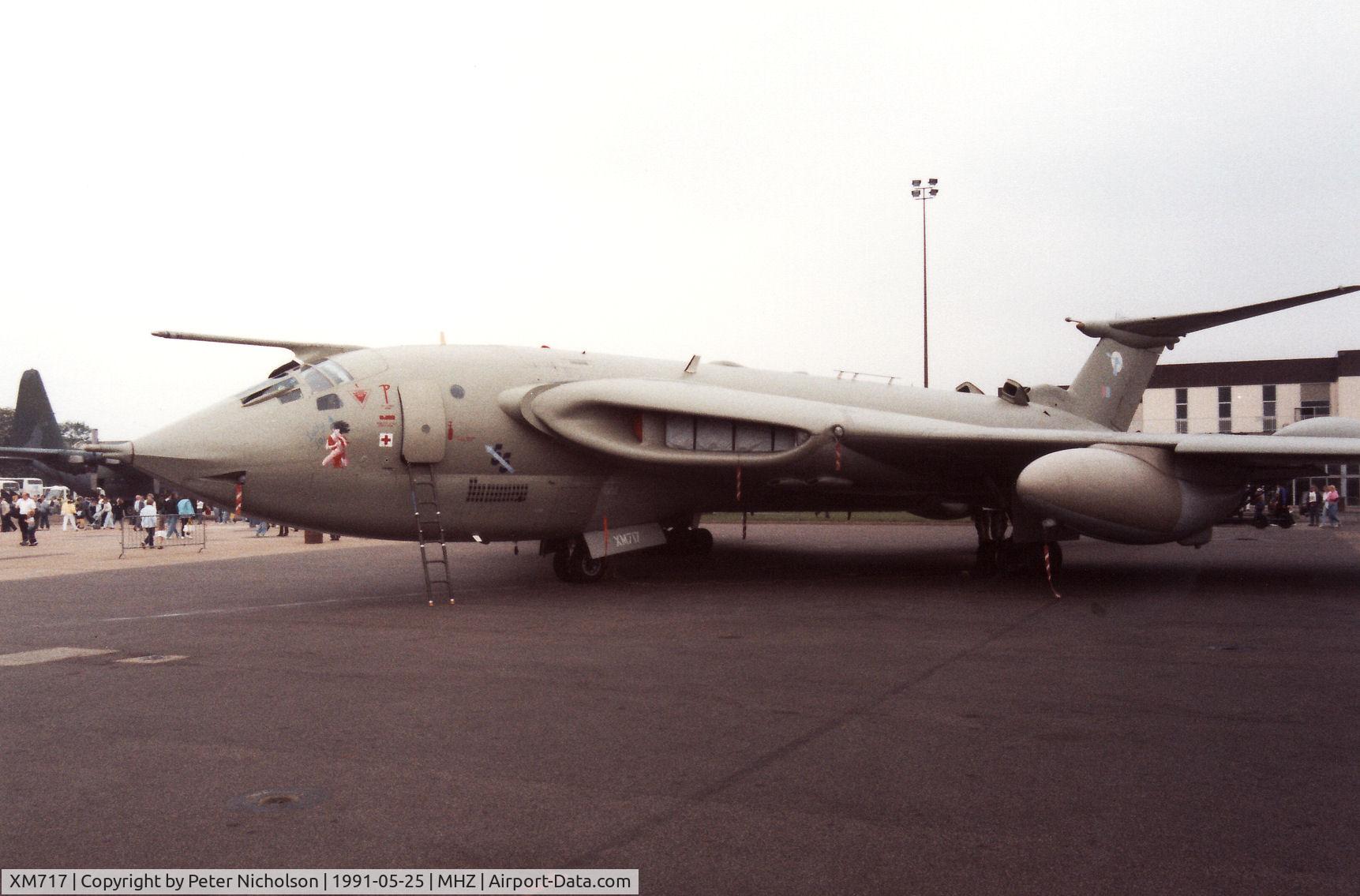 XM717, 1963 Handley Page Victor K.2 C/N HP80/85, Victor K.2 named Lucky Lou of 55 Squadron based at RAF Marham on display at the 1991 Mildenhall Air Fete.