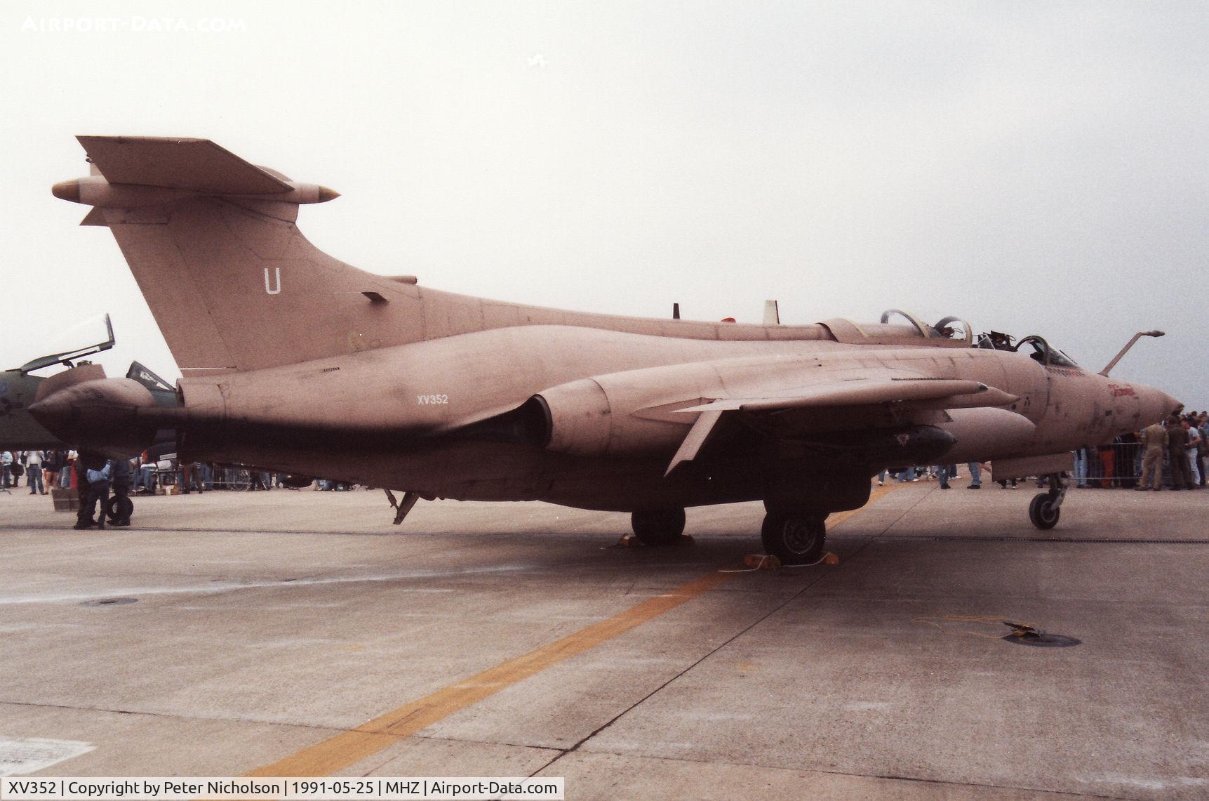 XV352, 1967 Hawker Siddeley Buccaneer S.2B C/N B3-02-67, Bucaneer S.2B named Tamdhu of 208 Squadron at RAF Lossiemouth in Desert Storm colour scheme on display at the 1991 Mildenhall Air Fete.