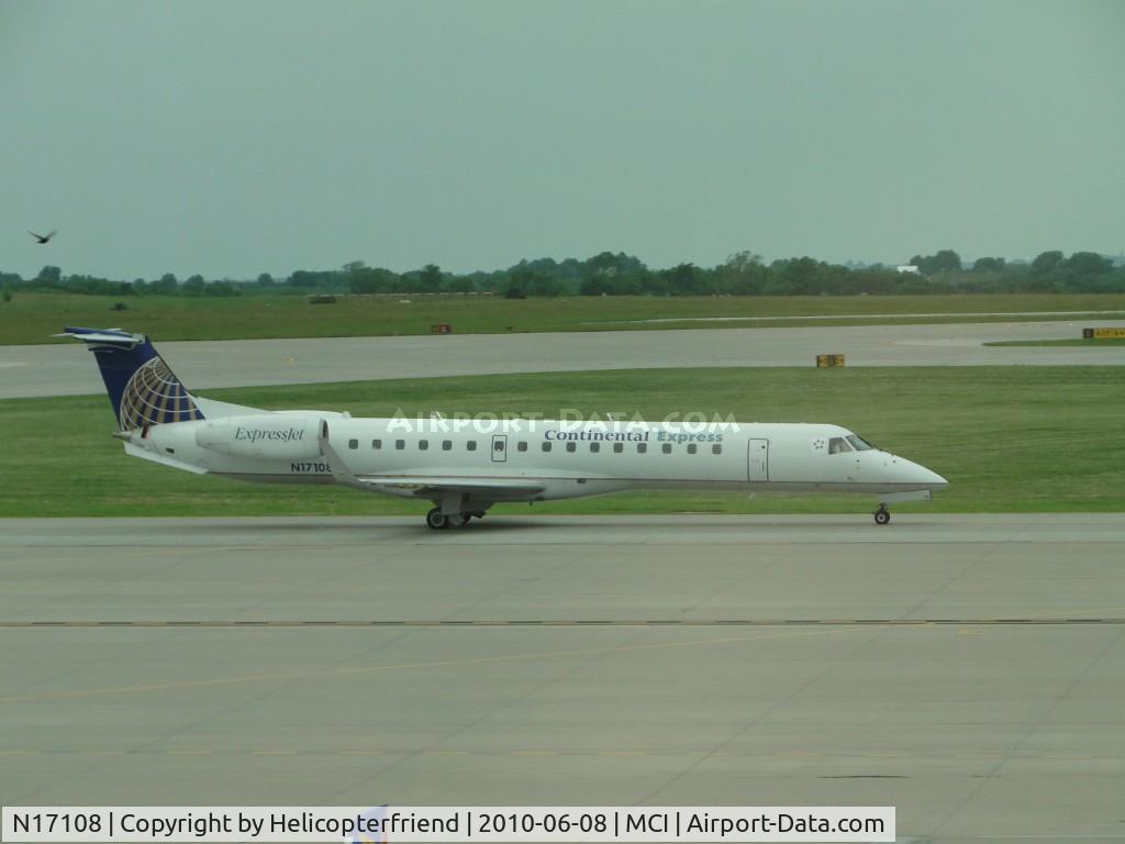 N17108, 2002 Embraer ERJ-145XR (EMB-145XR) C/N 145655, Appears bird chasing while taxiing to 19R