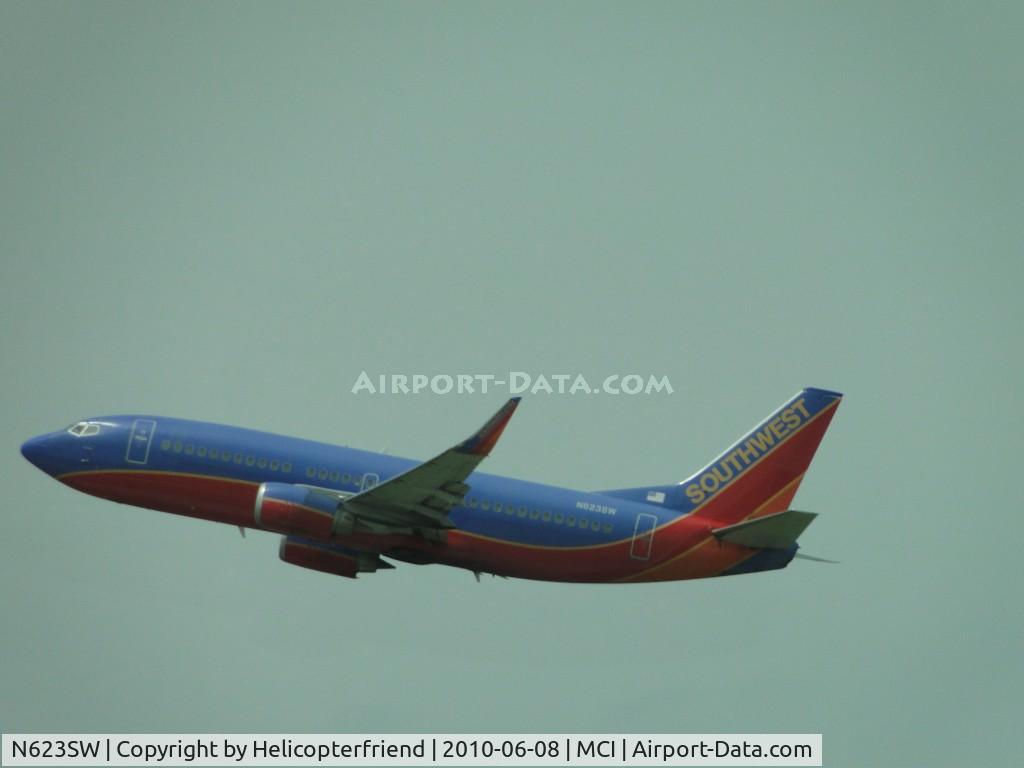 N623SW, 1996 Boeing 737-3H4 C/N 27933, Southbound after take off from 19R