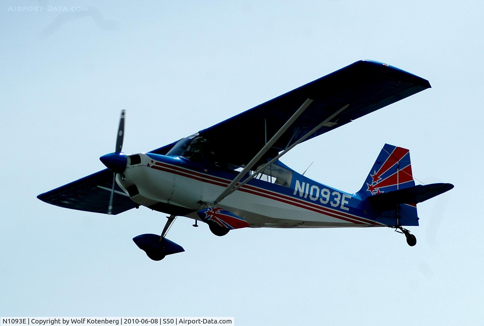 N1093E, Bellanca 8KCAB Decathlon C/N 320-77, on final