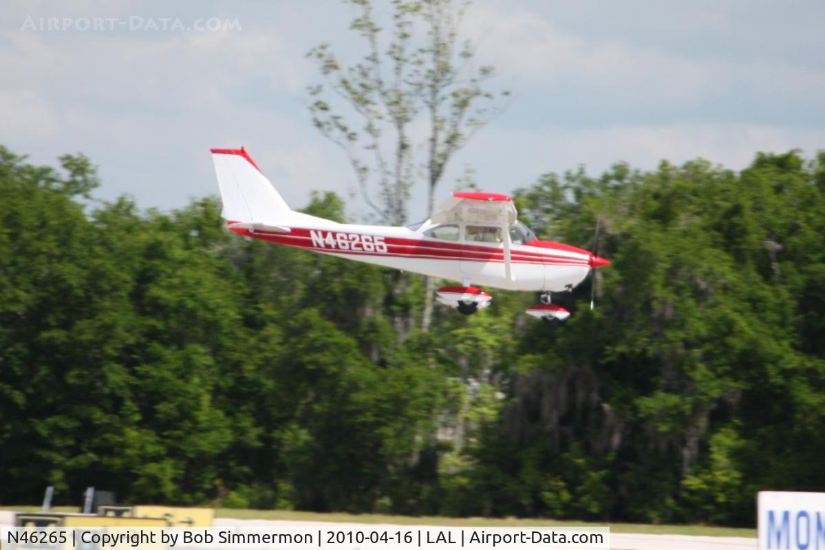 N46265, 1968 Cessna 172I C/N 17257146, Arriving at Lakeland, Florida during Sun N Fun 2010.