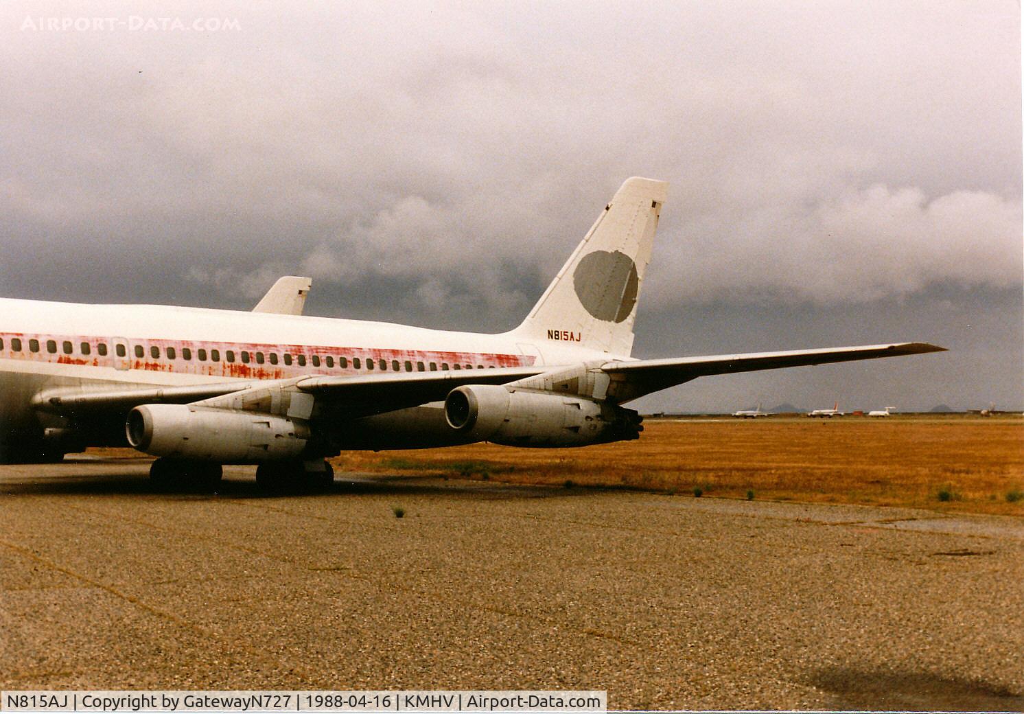 N815AJ, 1961 Convair 880-22-1 C/N 22-00-35, Resting on the old 